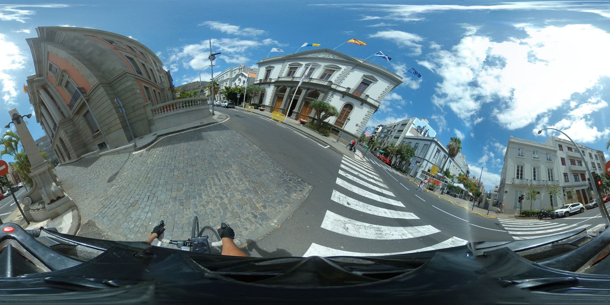 Street view near Aguamarina Golf Hotel Santa Cruz de Tenerife, Santa Cruz de Tenerife — © javiersanp (CC BY-SA · Mapillary)