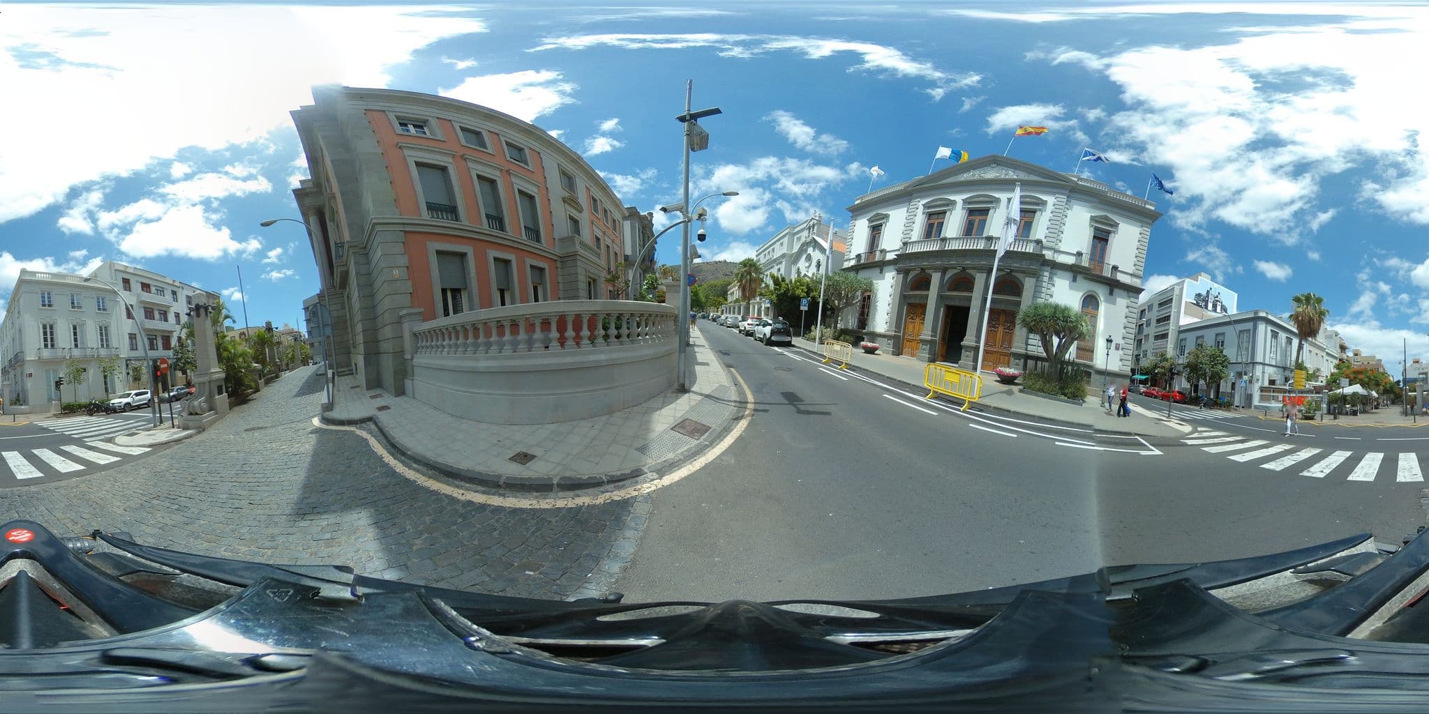 Street view near Altamira Aparthotel Santa Cruz de Tenerife, Santa Cruz de Tenerife — © javiersanp (CC BY-SA · Mapillary)