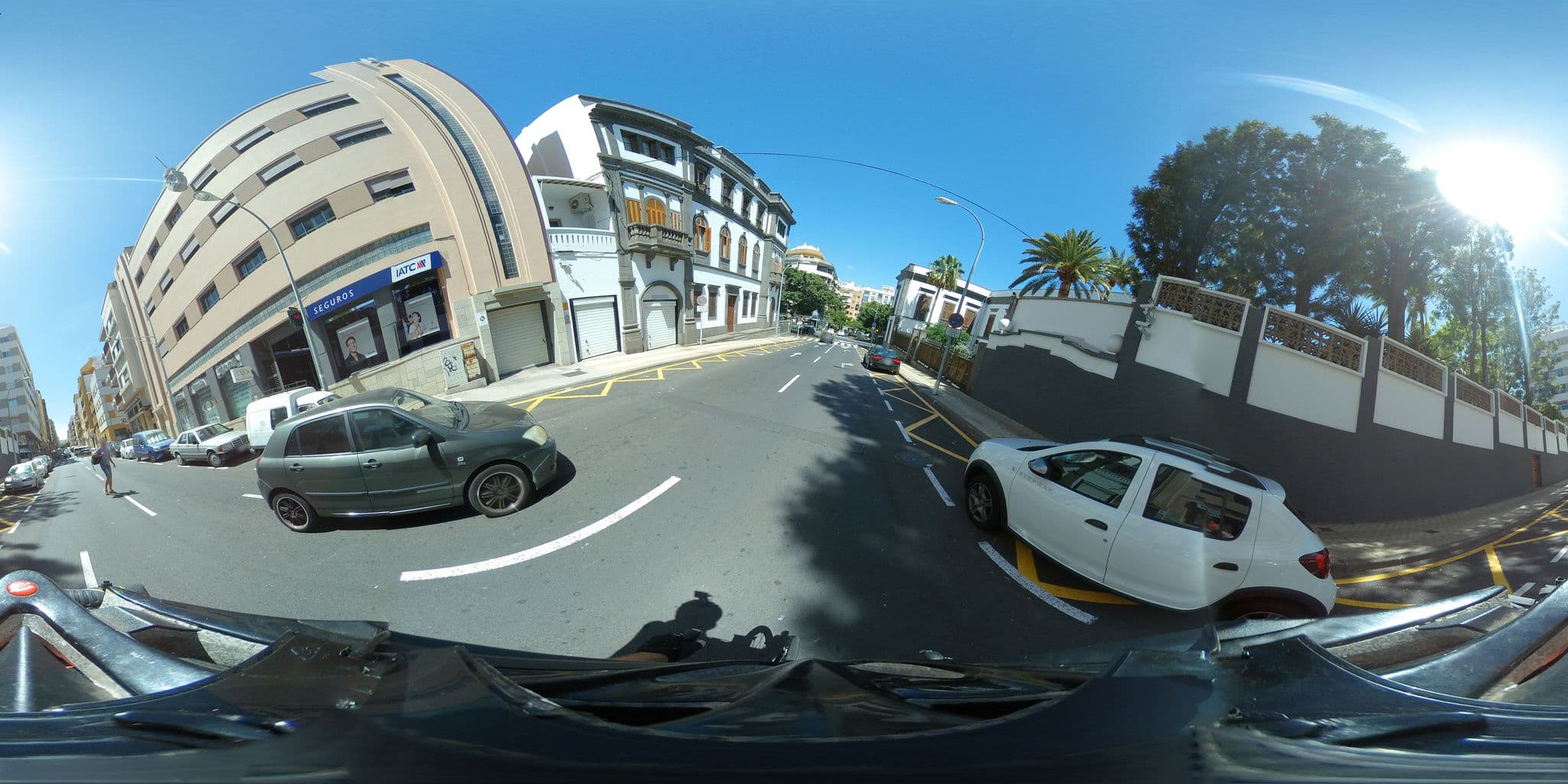 Street view near B&B Dorotea, Santa Cruz de Tenerife — © javiersanp (CC BY-SA · Mapillary)