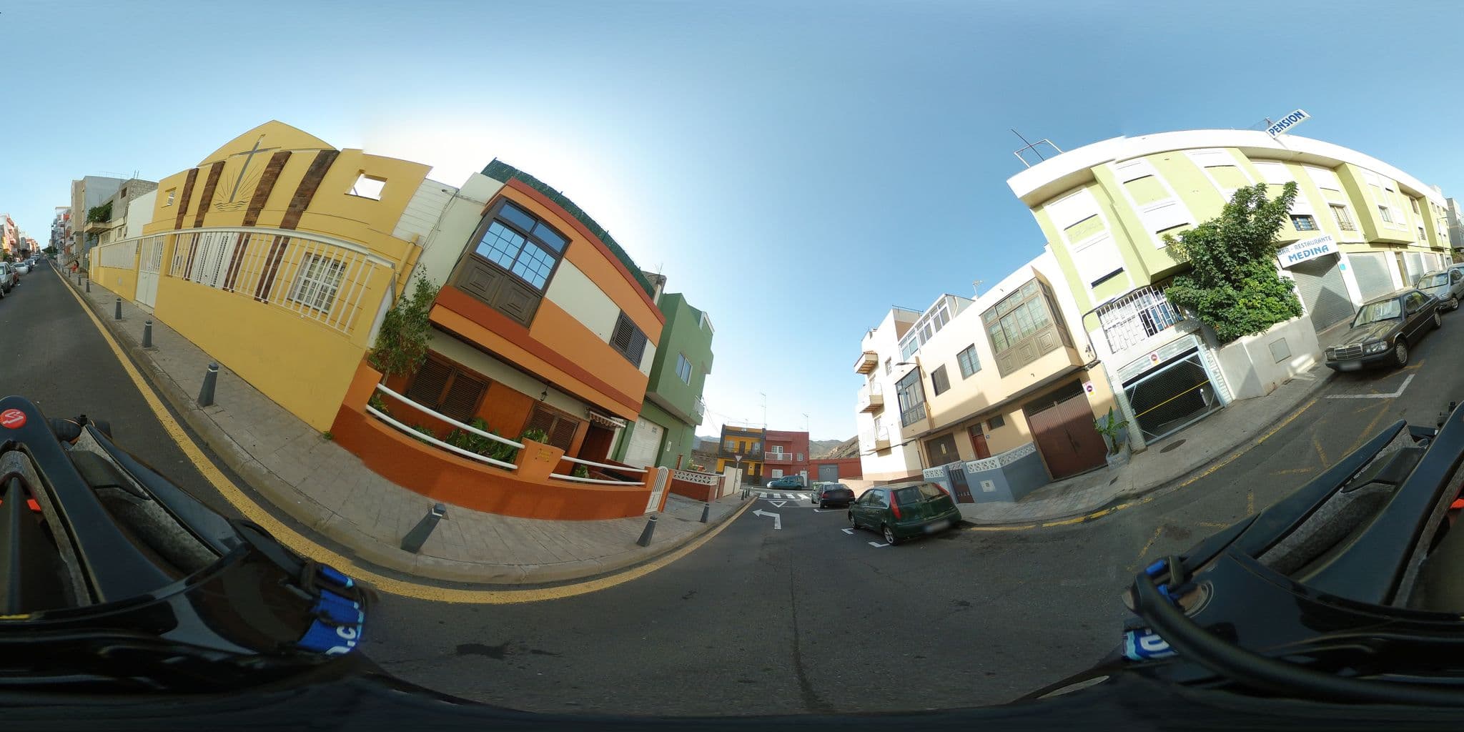 Street view near Pension Medina, Santa Cruz de Tenerife — © javiersanp (CC BY-SA · Mapillary)