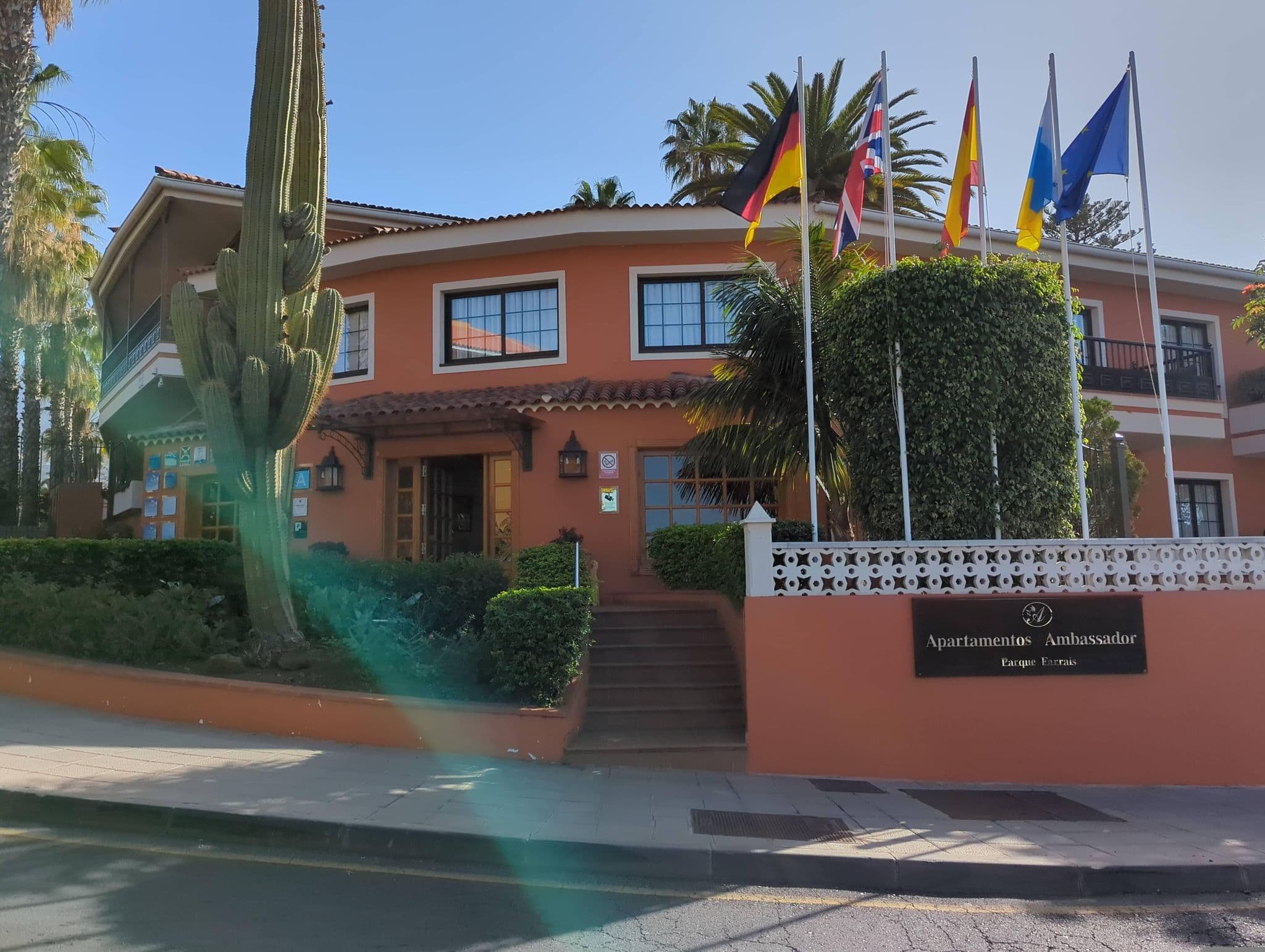 Street view near Club Ambassador, Puerto de la Cruz — © mwiedmann (CC BY-SA · Mapillary)