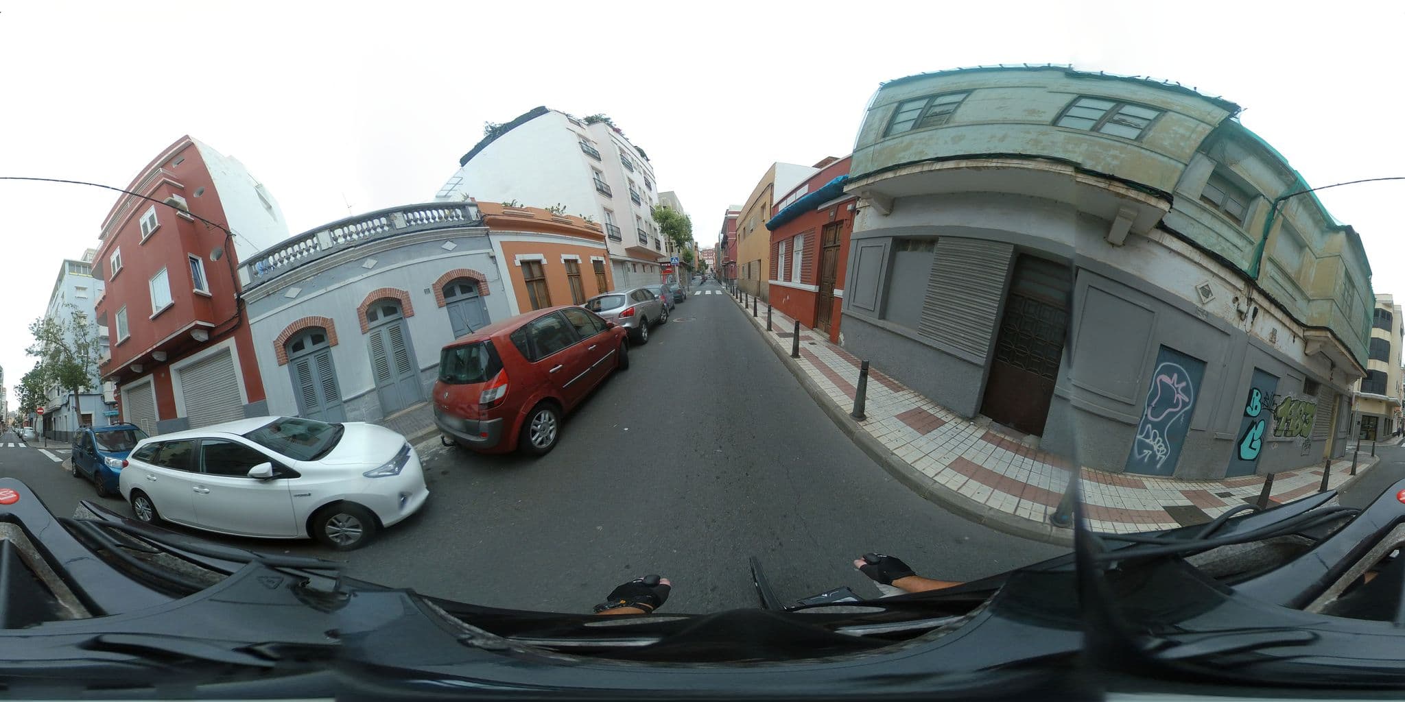 Street view near Blasco Ibanez Holiday Apartments, Centro — © javiersanp (CC BY-SA · Mapillary)