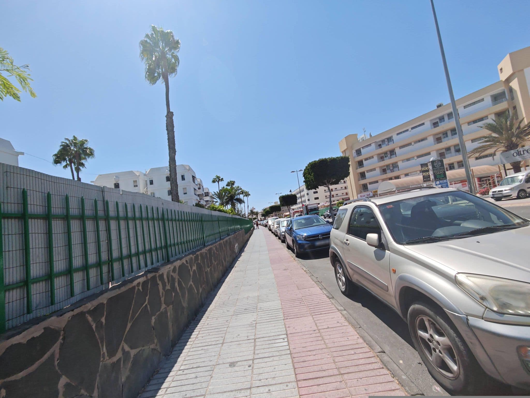Street view near Servatur Barbados, Playa del Ingles — © qungo (CC BY-SA · Mapillary)