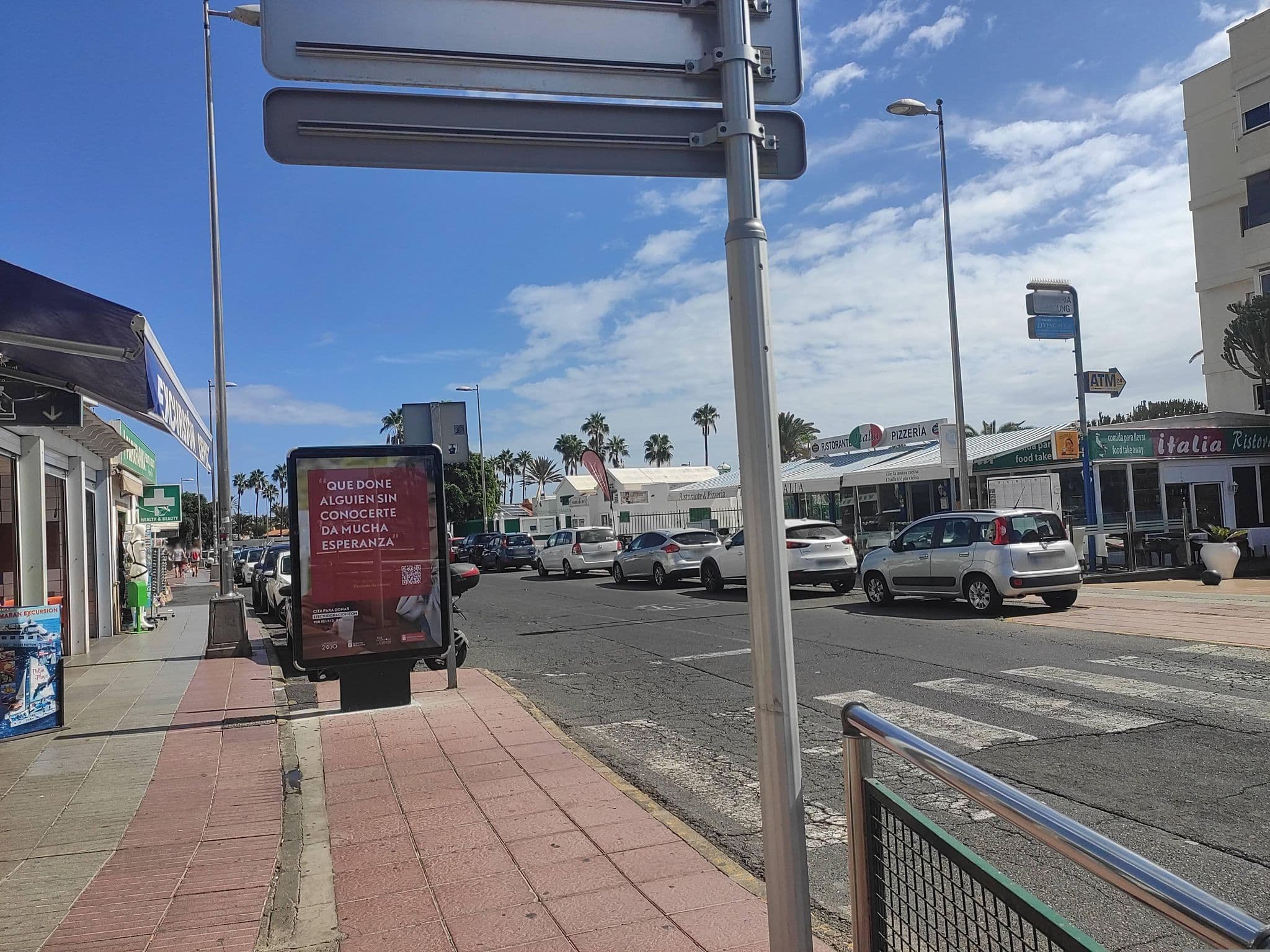 Street view near Bungalows los Almendros - Gay Exclusive, Playa del Ingles — © qungo (CC BY-SA · Mapillary)