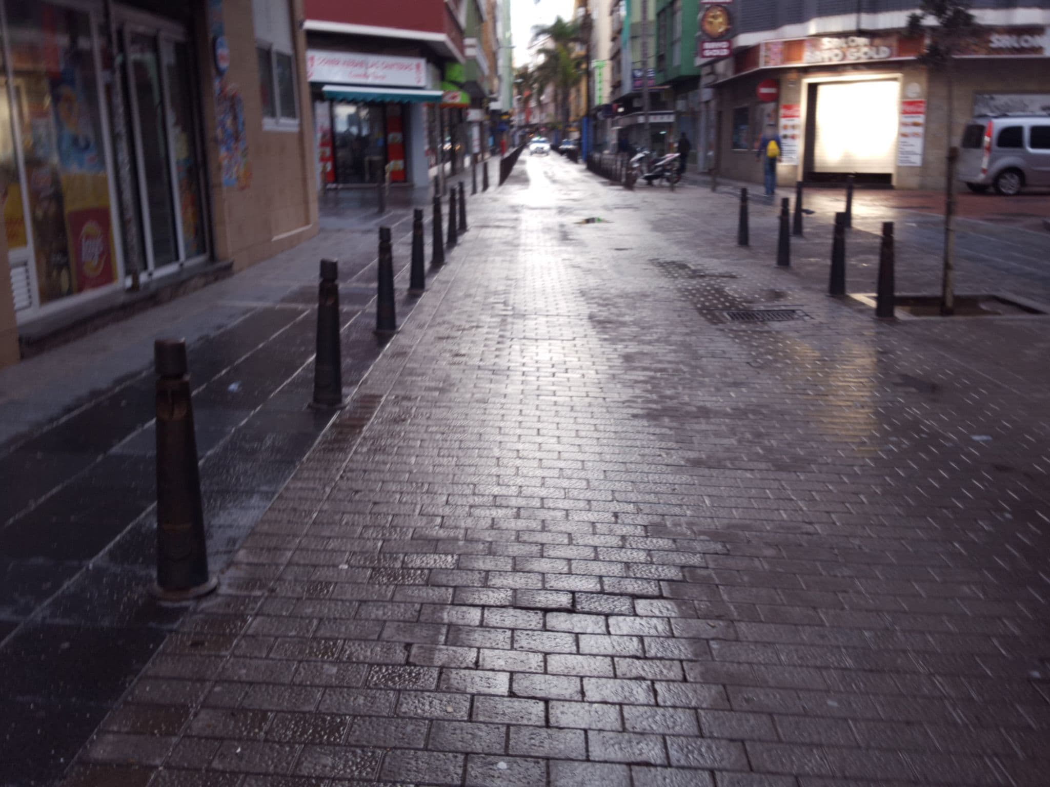 Street view near Calle Salvador Airbnb, Centro — © smoesmoesmoe (CC BY-SA · Mapillary)