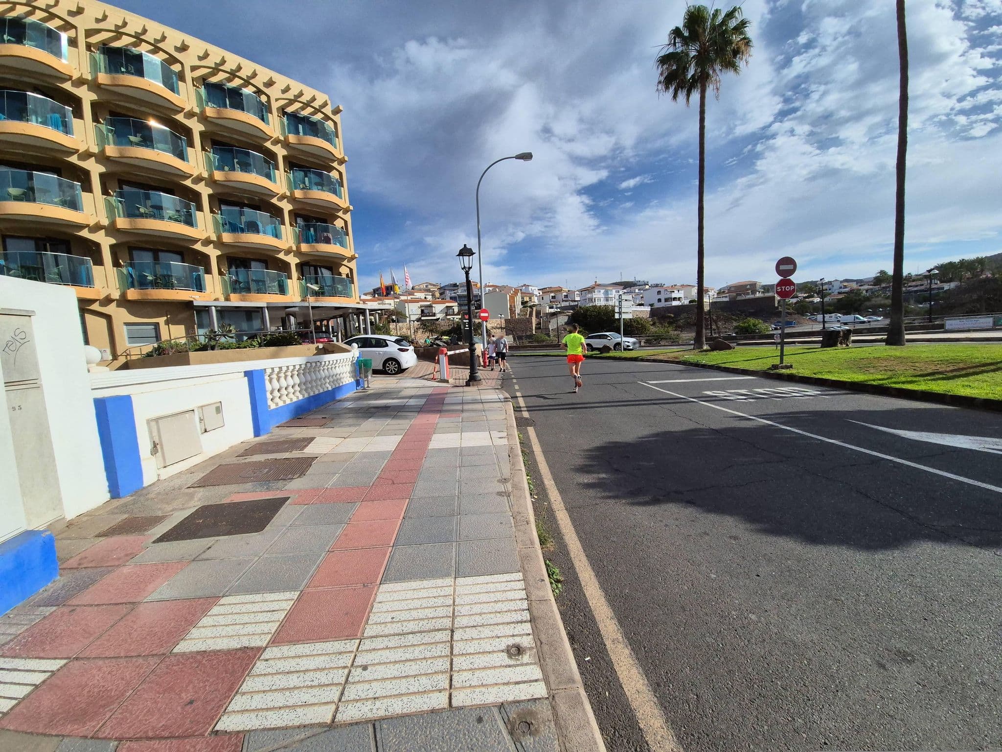 Street view near room 408, Puerto Rico — © beer119 (CC BY-SA · Mapillary)