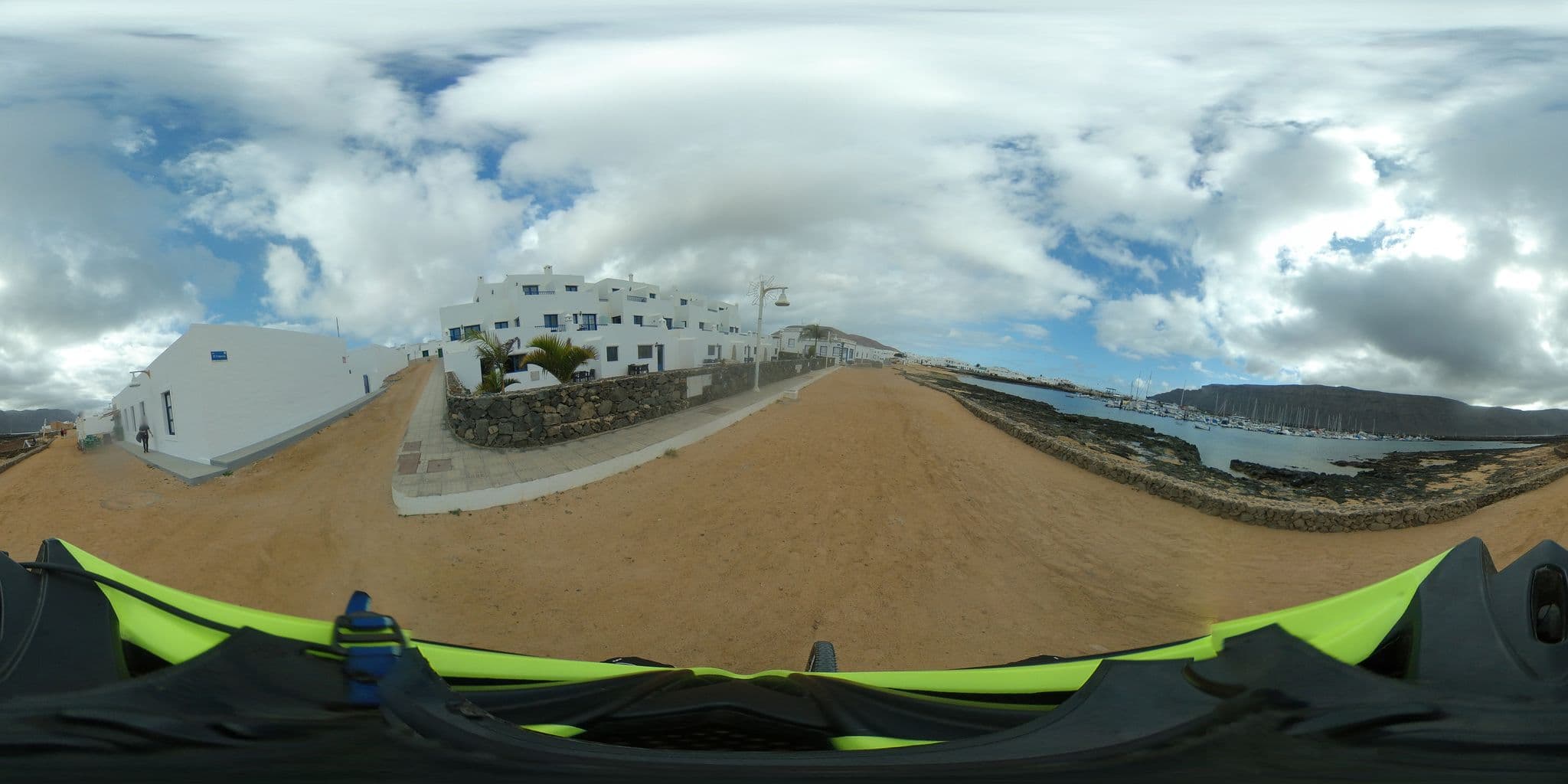 Street view near Apartamentos Evita Beach, Haría — © javiersanp (CC BY-SA · Mapillary)