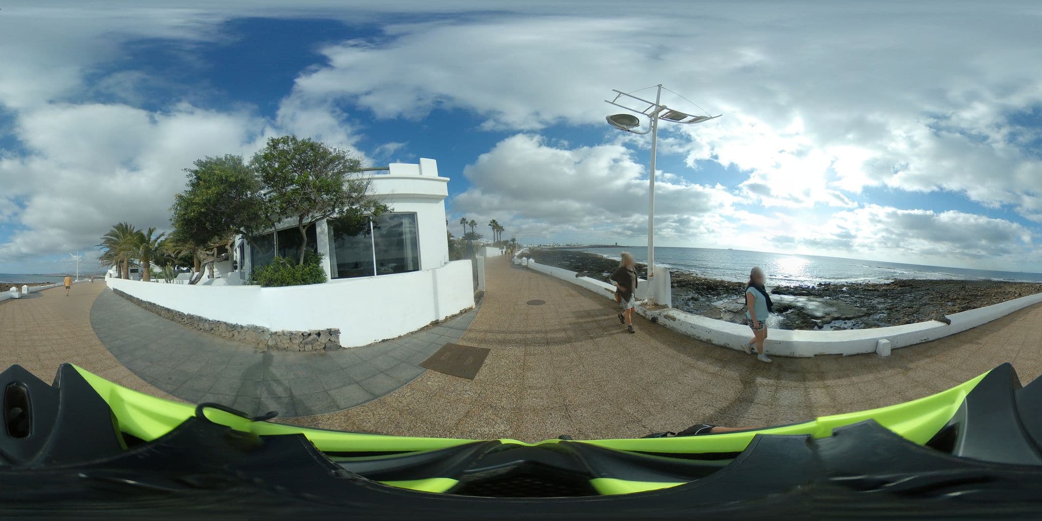Street view near El Loro Verde, Arrecife — © javiersanp (CC BY-SA · Mapillary)