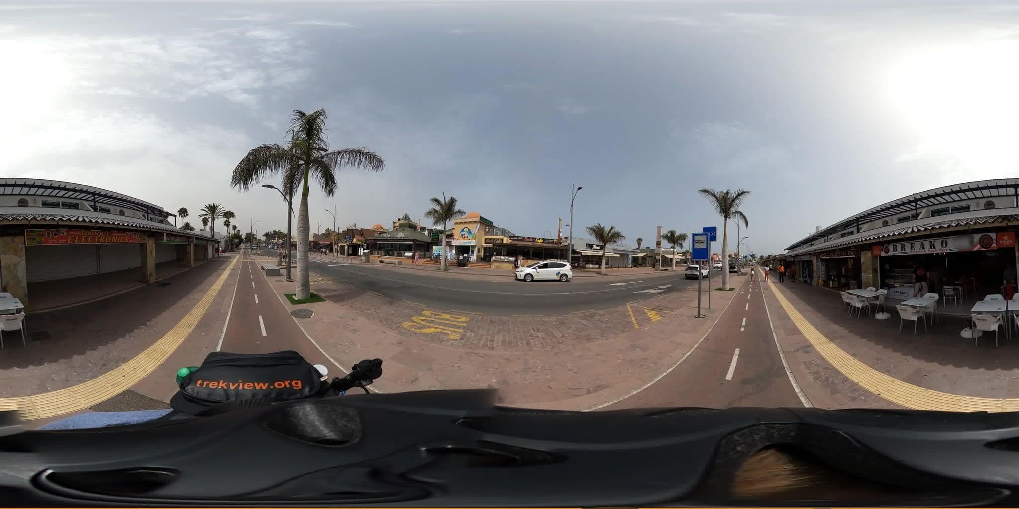 Street view near Hotel Atlantis Dunapark, Corralejo — © trekviewed (CC BY-SA · Mapillary)