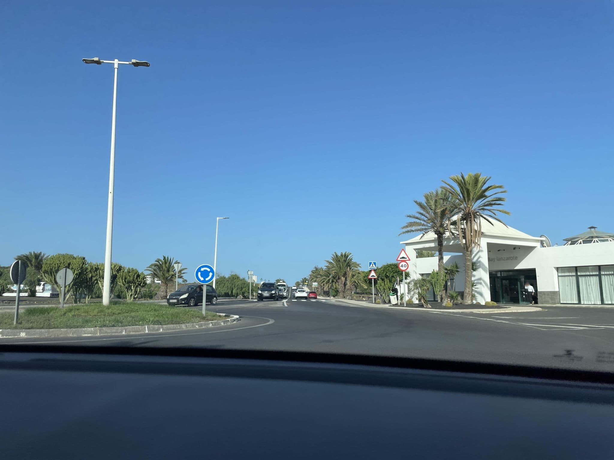 Street view near Occidental Allegro Oasis, Costa Teguise — © tumblecow (CC BY-SA · Mapillary)