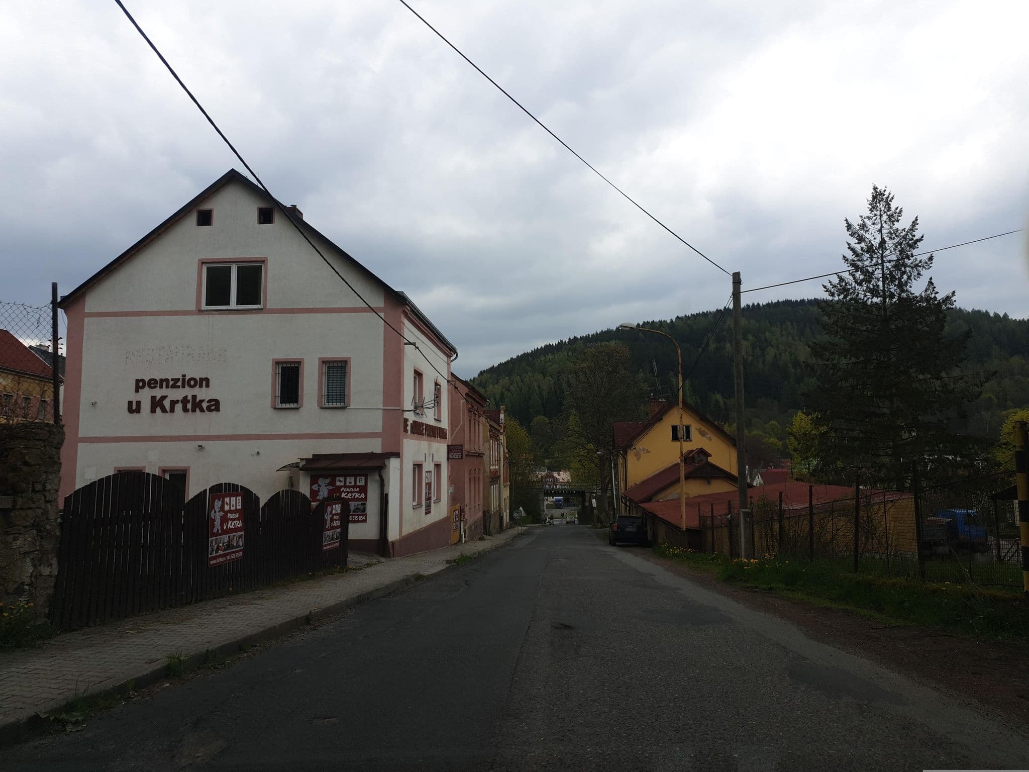 Street view near Penzion u Krtka, Kraslice — © canislupus (CC BY-SA · Mapillary)