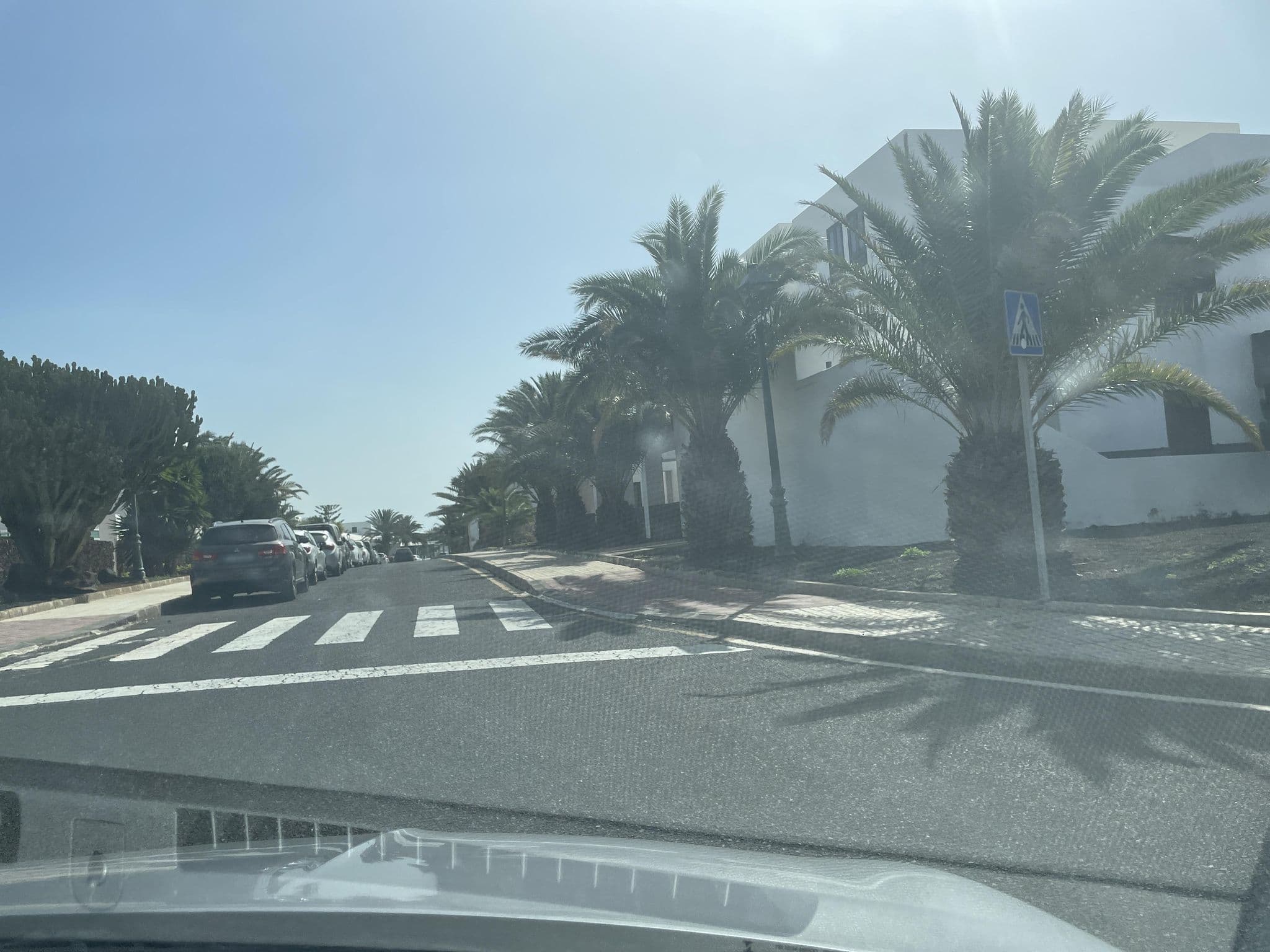 Street view near Hotel Oasis de Lanzarote, Costa Teguise — © tumblecow (CC BY-SA · Mapillary)
