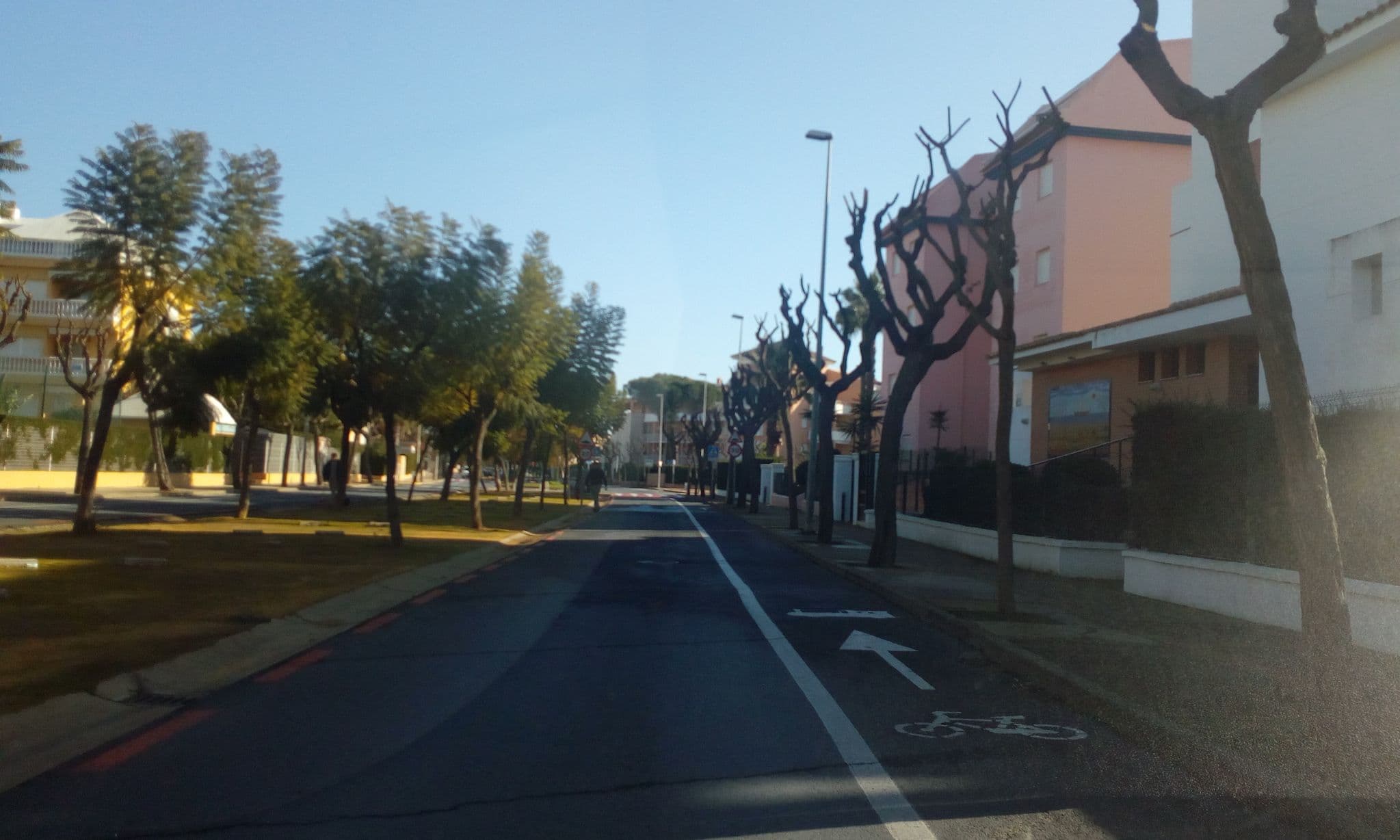 Street view near Leo Varios Islantilla, Islantilla — © micmin1972 (CC BY-SA · Mapillary)