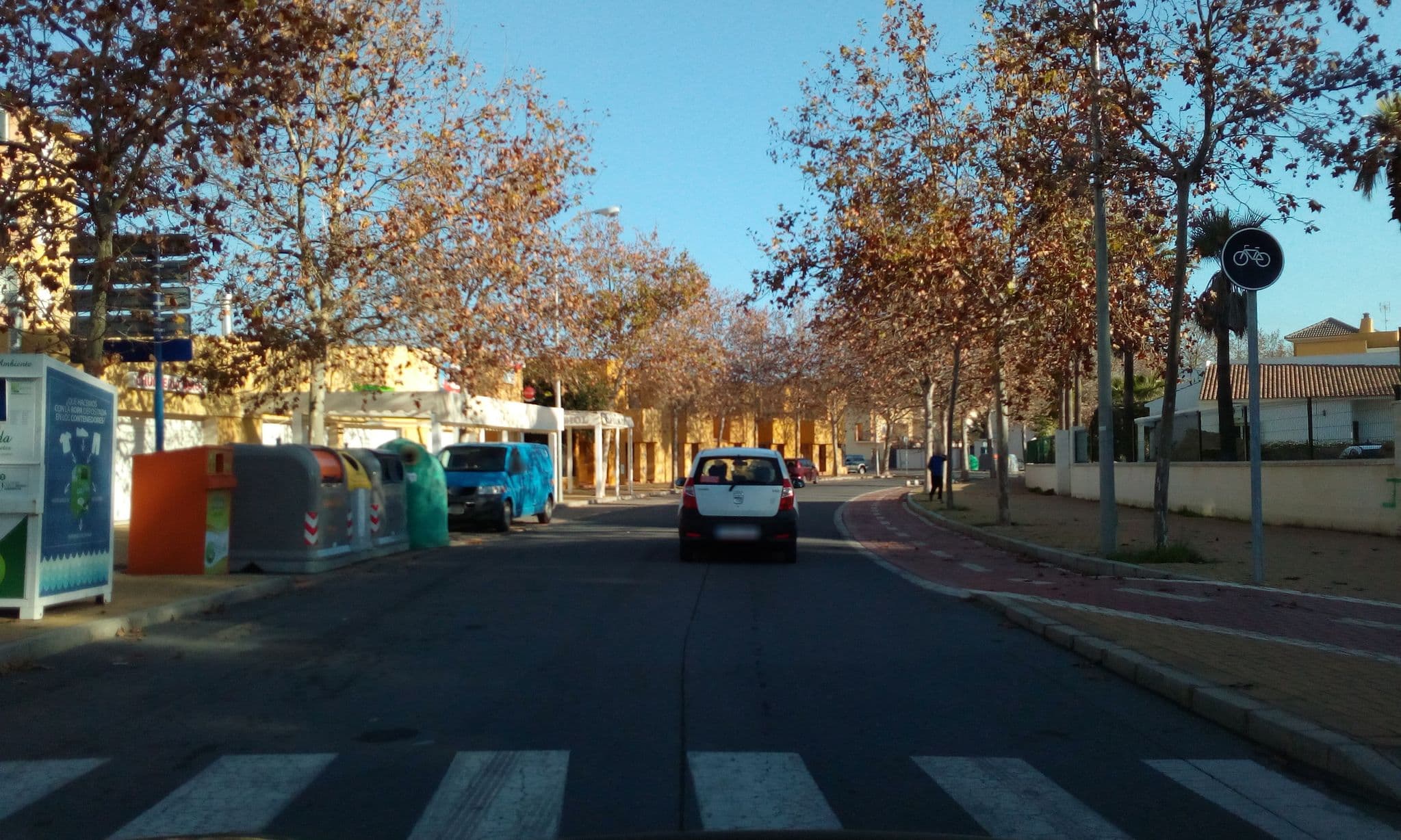 Street view near Hotel Plata Isla Cristina, Isla Cristina — © micmin1972 (CC BY-SA · Mapillary)