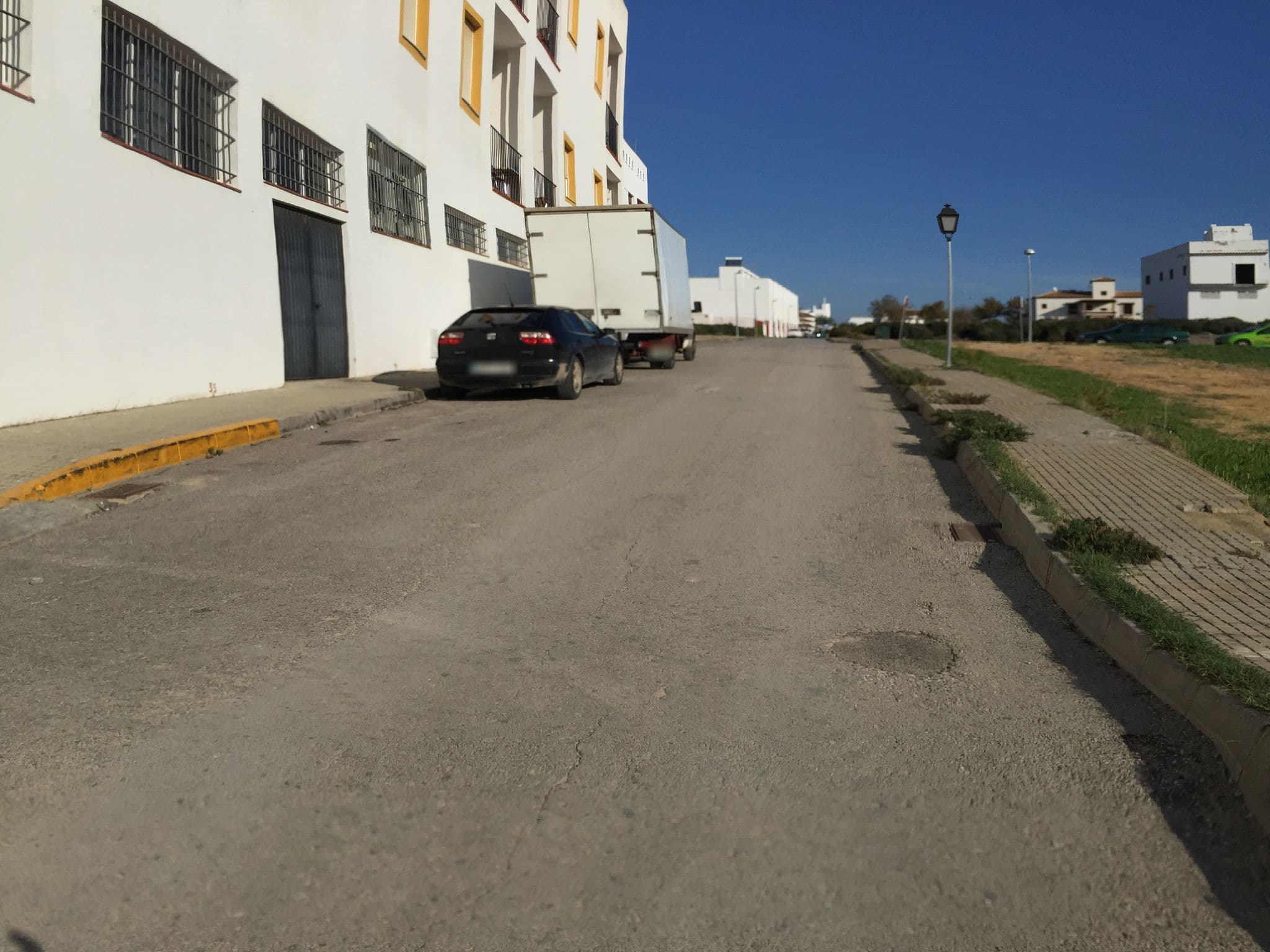 Street view near Apartamentos Conil Alquila, Conil de la Frontera — © flidolin (CC BY-SA · Mapillary)