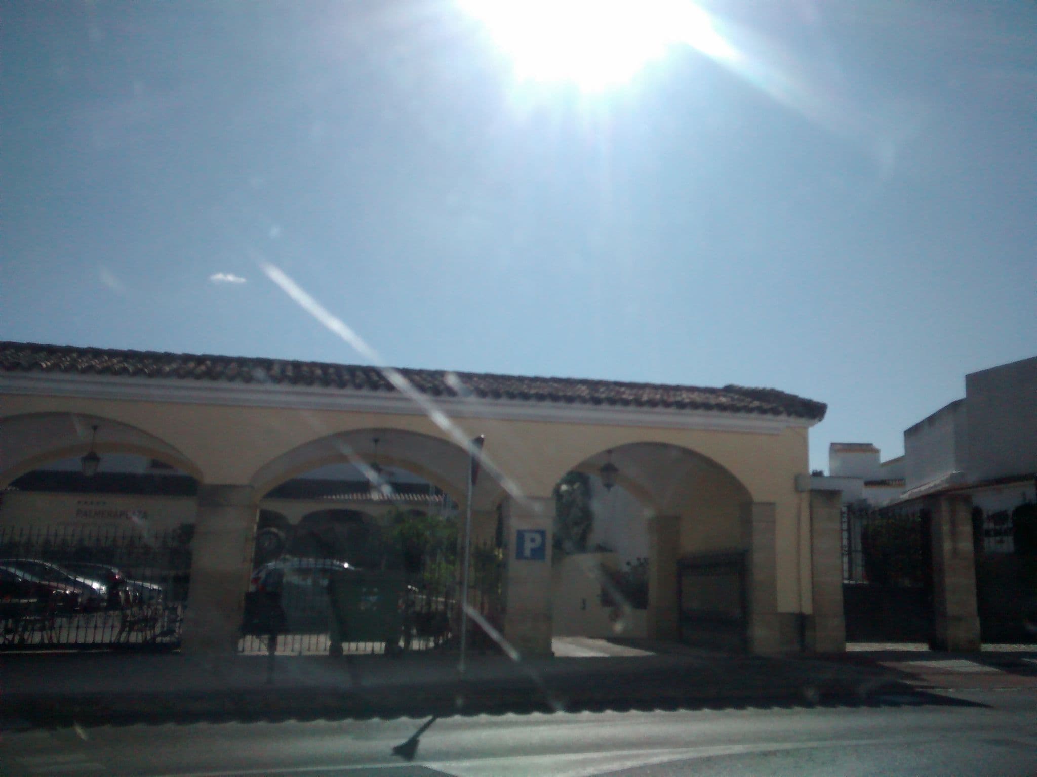 Street view near Kross Palmera Plaza, Jerez de la Frontera — © erielkhan (CC BY-SA · Mapillary)