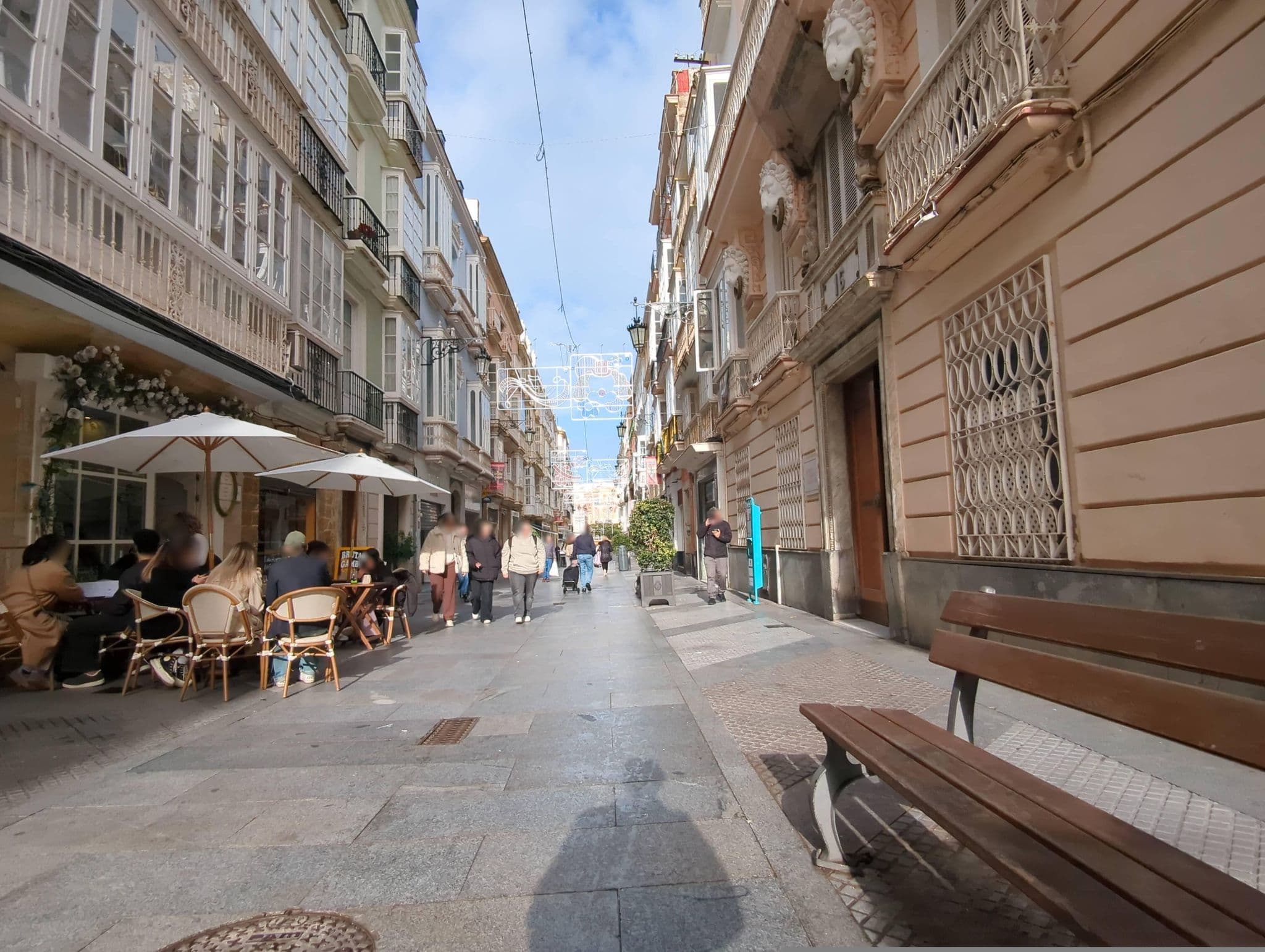 Street view near Casa Palacio Cádiz, Cadiz — © miguel_andrade (CC BY-SA · Mapillary)