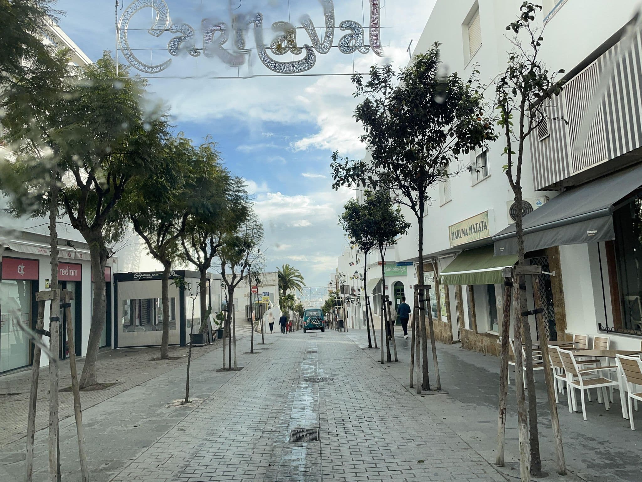 Street view near Camping la Rosaleda, Conil de la Frontera — © seraq (CC BY-SA · Mapillary)