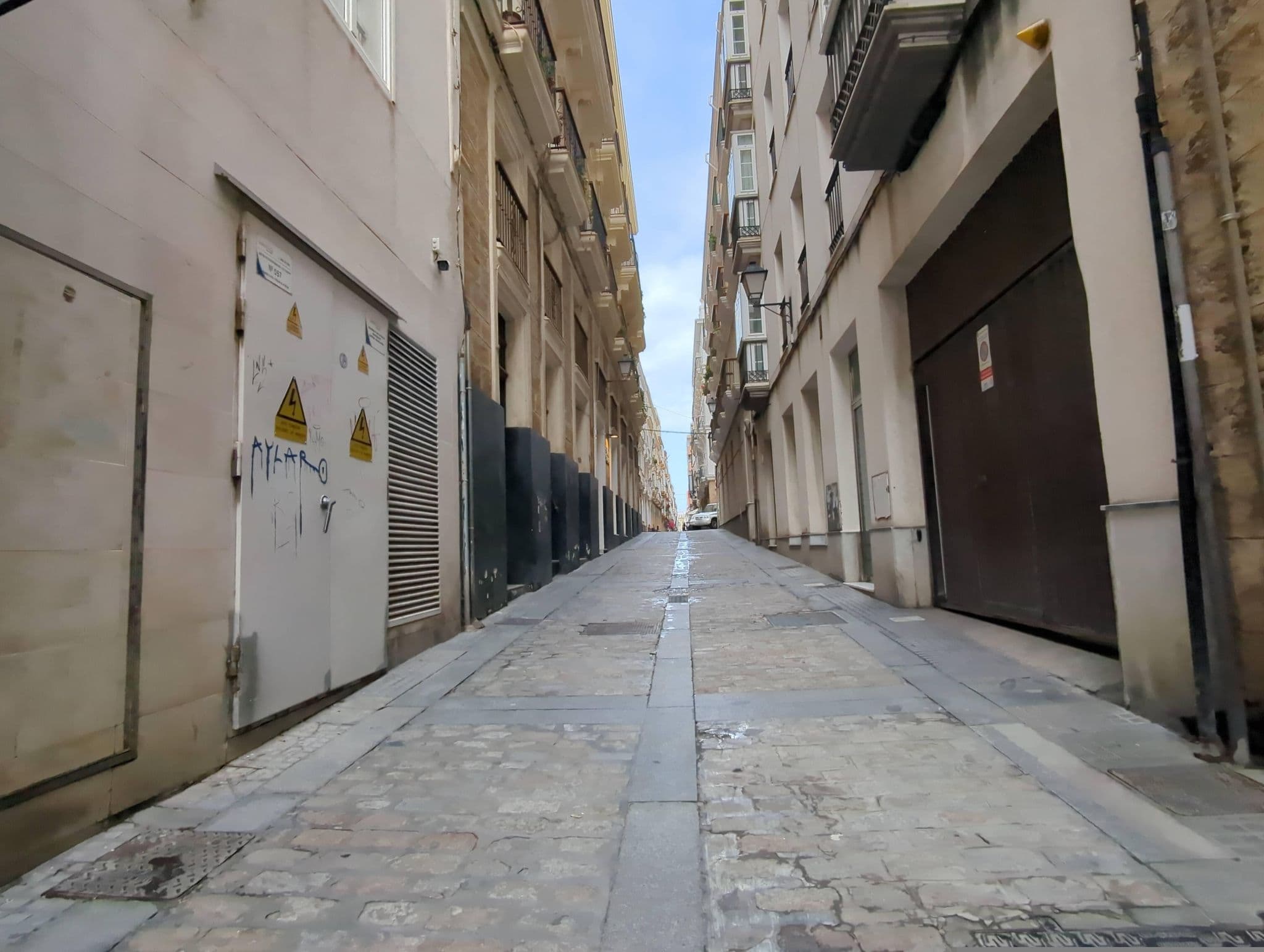 Street view near La Bella Escondida, Cadiz — © miguel_andrade (CC BY-SA · Mapillary)