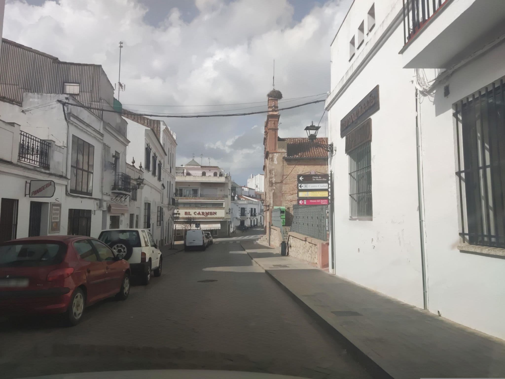 Street view near Hotel Essentia, Aracena — © sanchi (CC BY-SA · Mapillary)