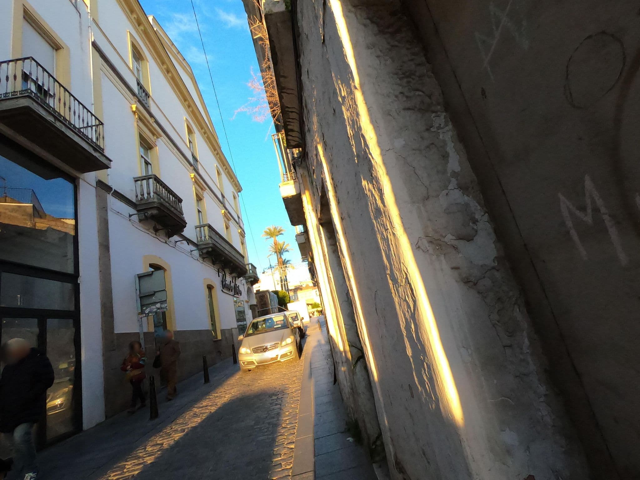 Street view near Aparthotel Capitolina, Mérida — © filohipo (CC BY-SA · Mapillary)