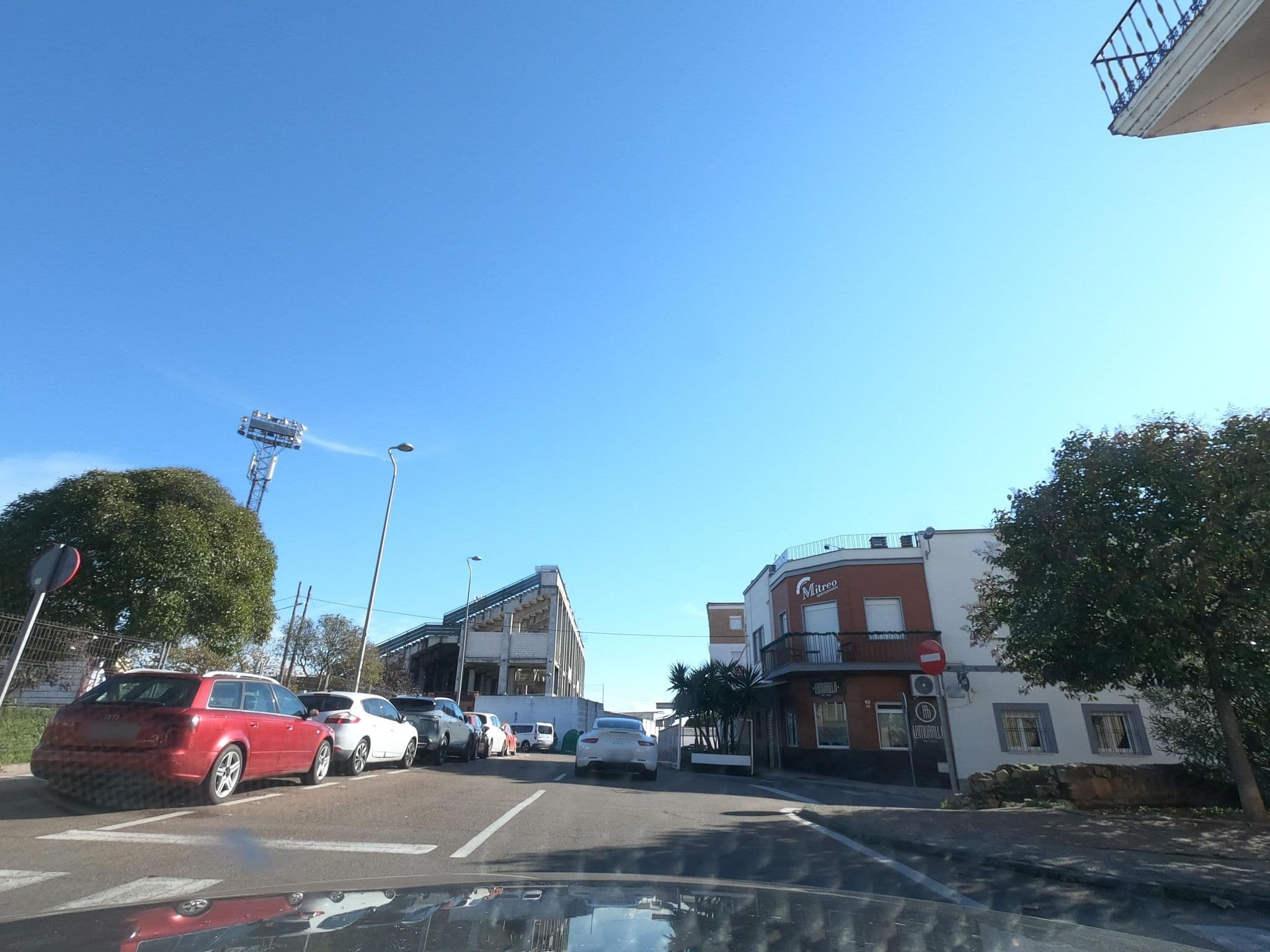 Street view near Apartamentos Mitreo, Mérida — © filohipo (CC BY-SA · Mapillary)
