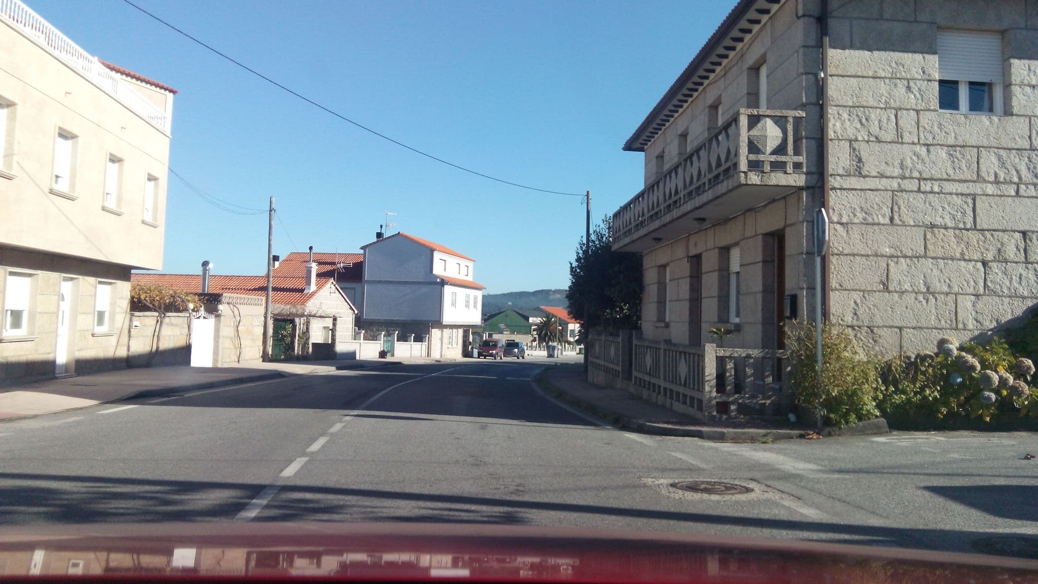 Street view near Apartamentos Casa Ameiros, O Grove — © lolailo (CC BY-SA · Mapillary)