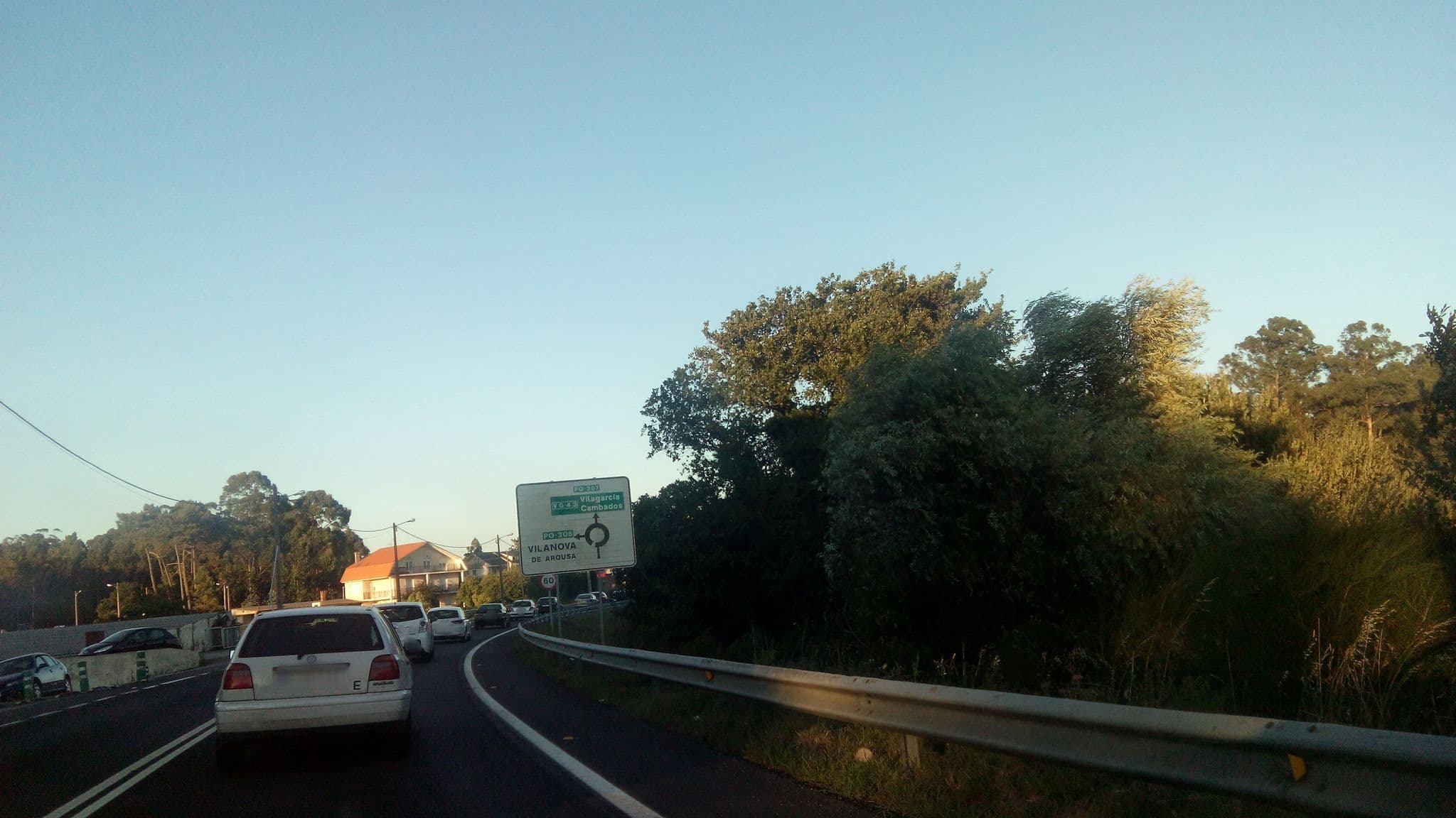 Street view near Hotel Dinajam, Vilanova de Arousa — © lolailo (CC BY-SA · Mapillary)