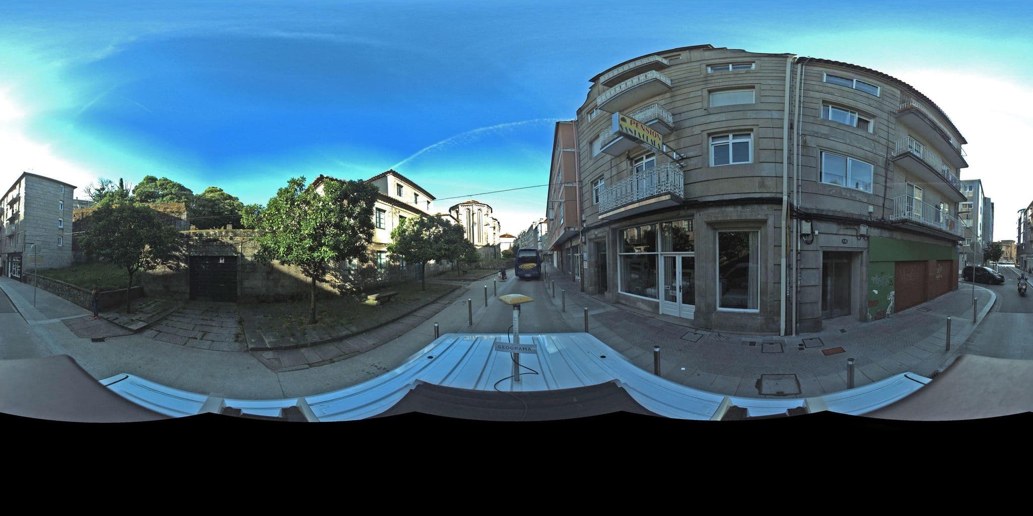 Street view near Hostal Santa Clara, Pontevedra — © sgonzalezd (CC BY-SA · Mapillary)