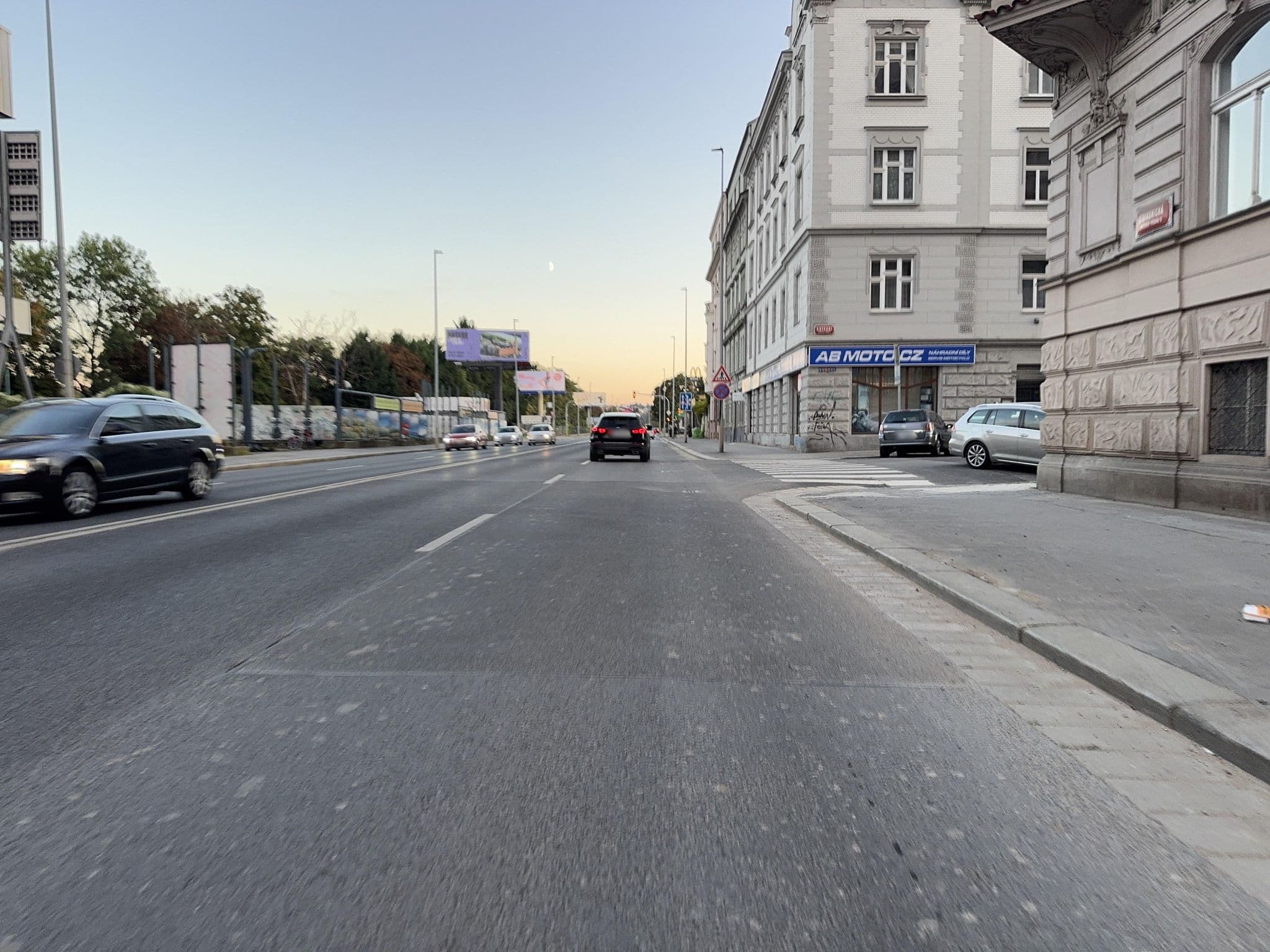 Street view near Honest Apartments, Vyšehrad — © ondrejlopatka (CC BY-SA · Mapillary)