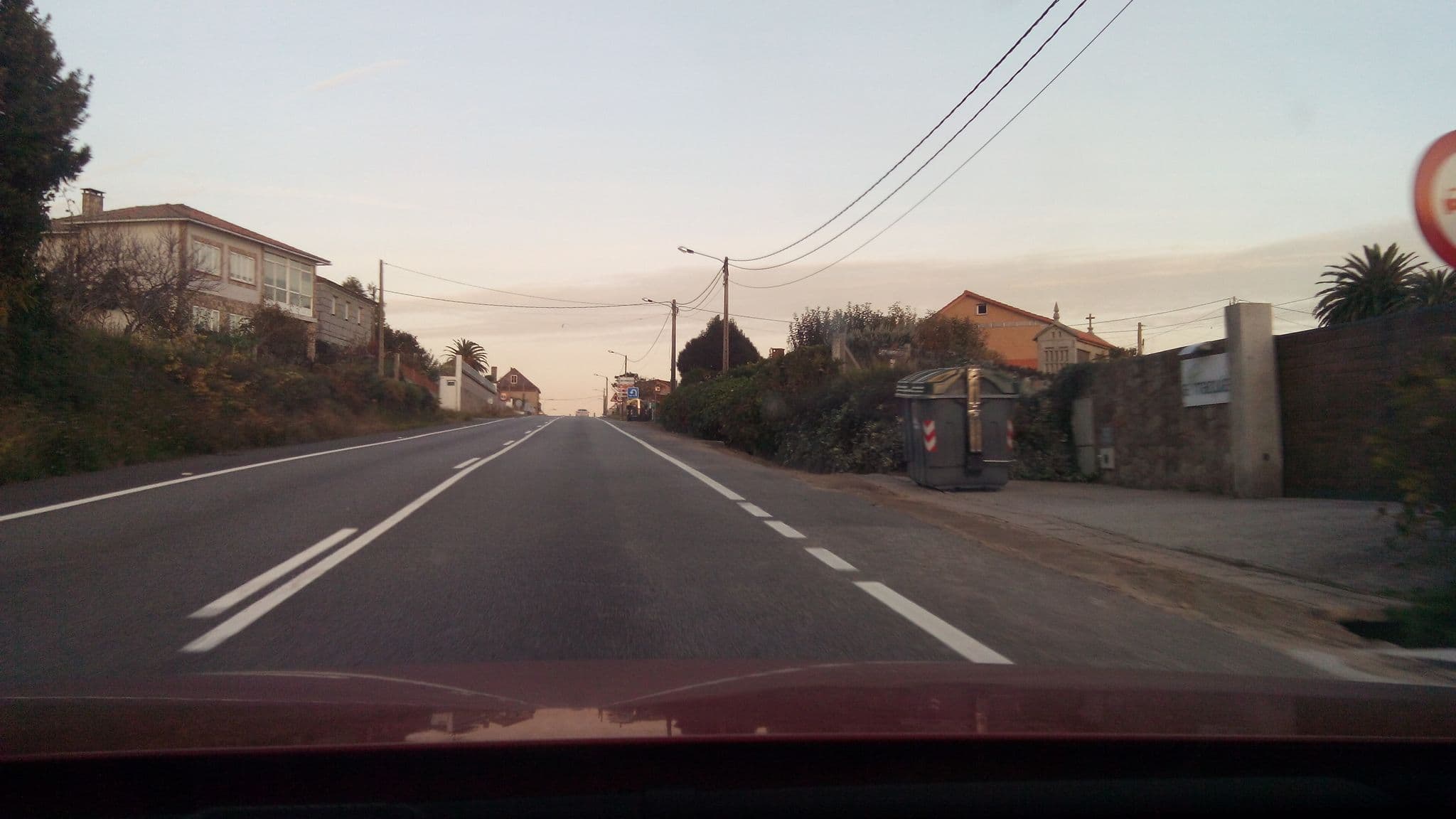 Street view near Apartamentos Oceano, Combarro — © lolailo (CC BY-SA · Mapillary)