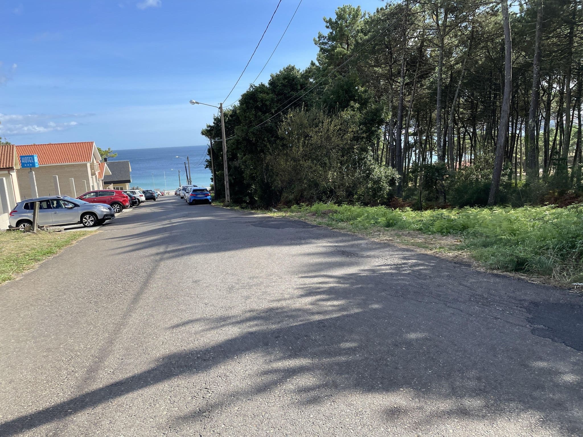 Street view near Hotel Alén Do Mar, Fisterra — © seraq (CC BY-SA · Mapillary)