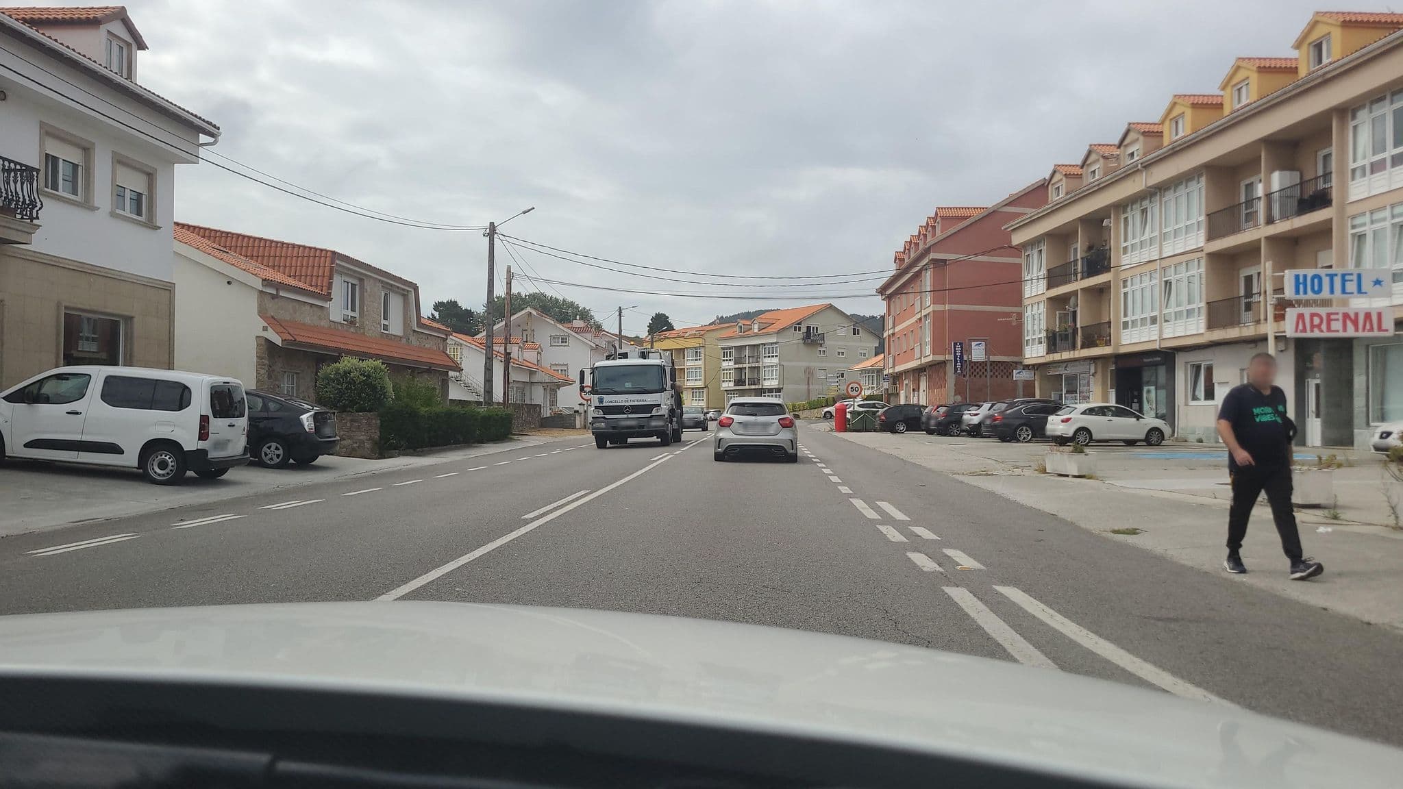 Street view near Hotel Arenal Finisterre, Fisterra — © juasmita (CC BY-SA · Mapillary)