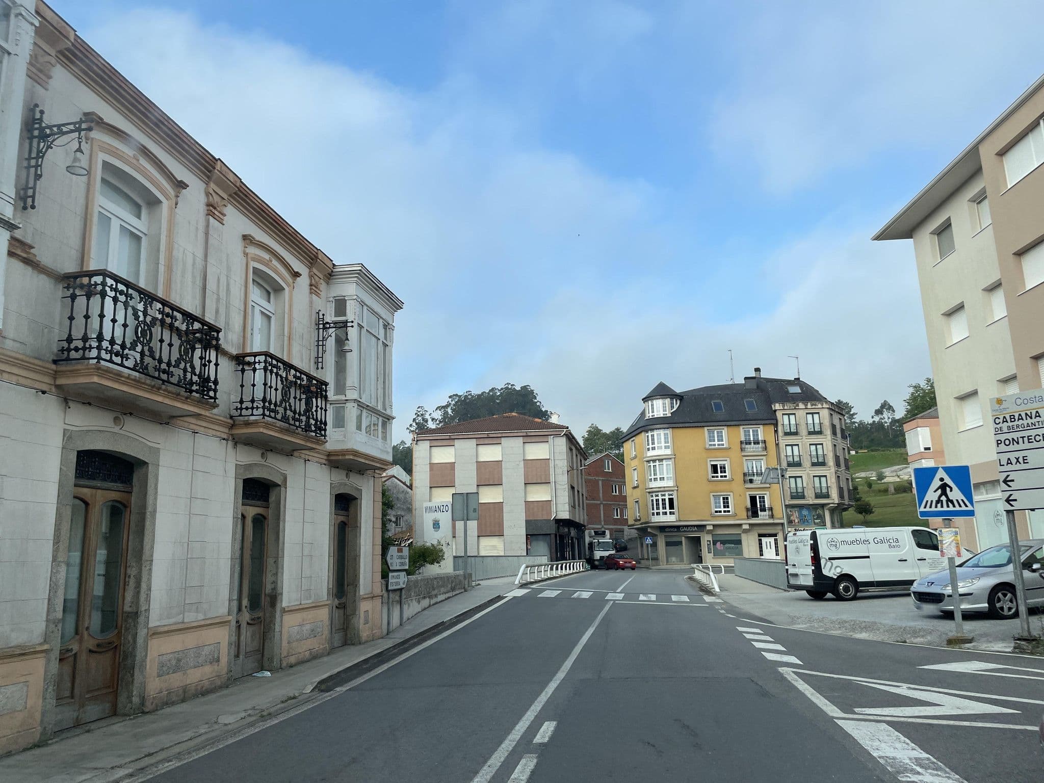 Street view near Guest house Pensión Residencia Miñones, Laxe — © seraq (CC BY-SA · Mapillary)
