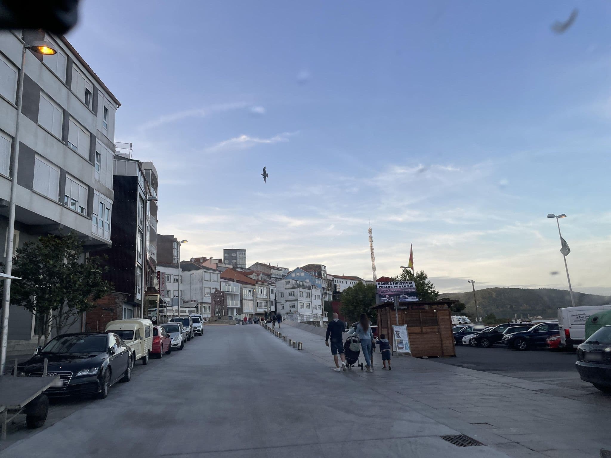 Street view near Albergue Do Sol, Fisterra — © seraq (CC BY-SA · Mapillary)
