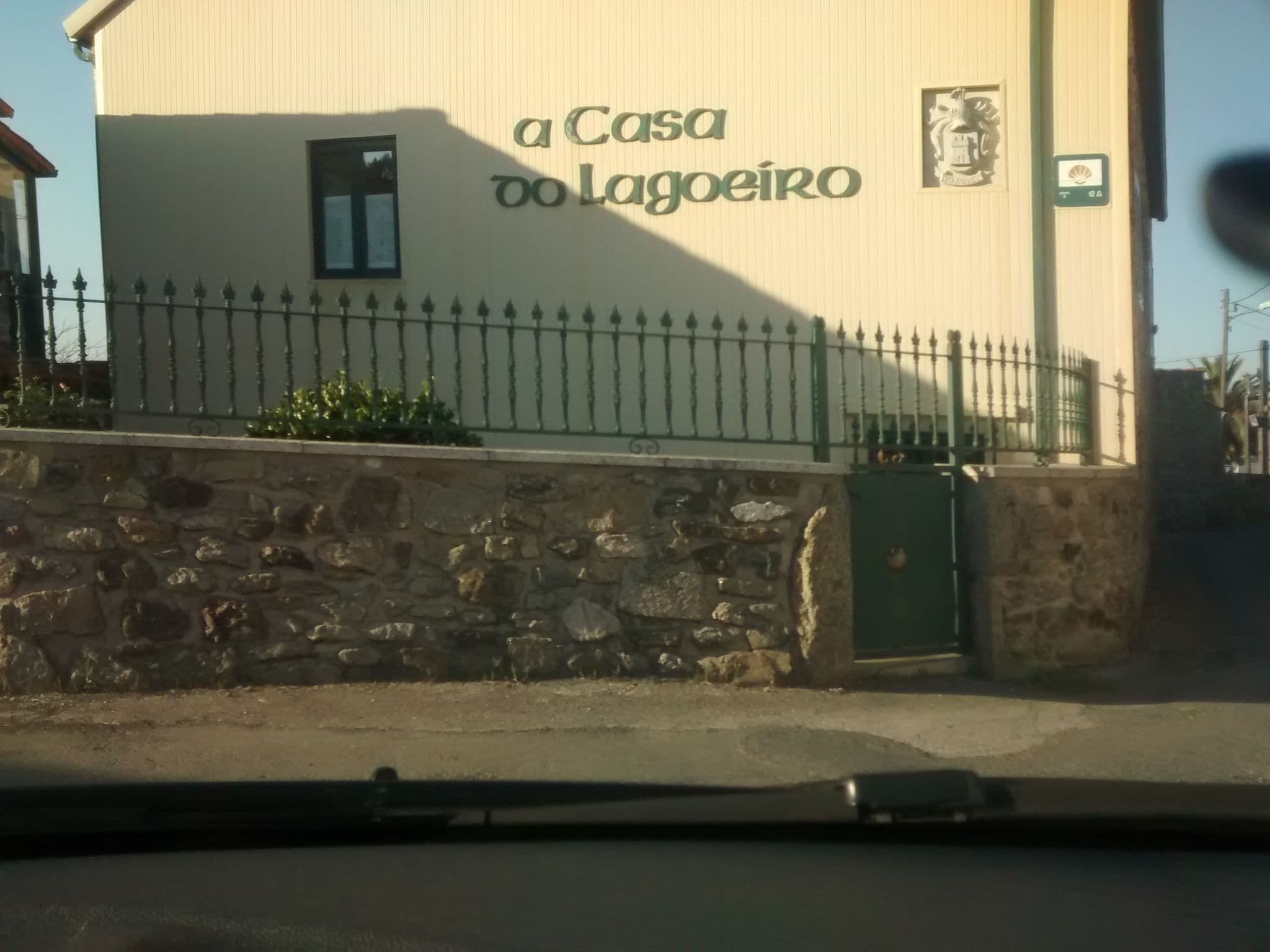 Street view near A Casa do Lagoeiro, A Estrada — © belay (CC BY-SA · Mapillary)