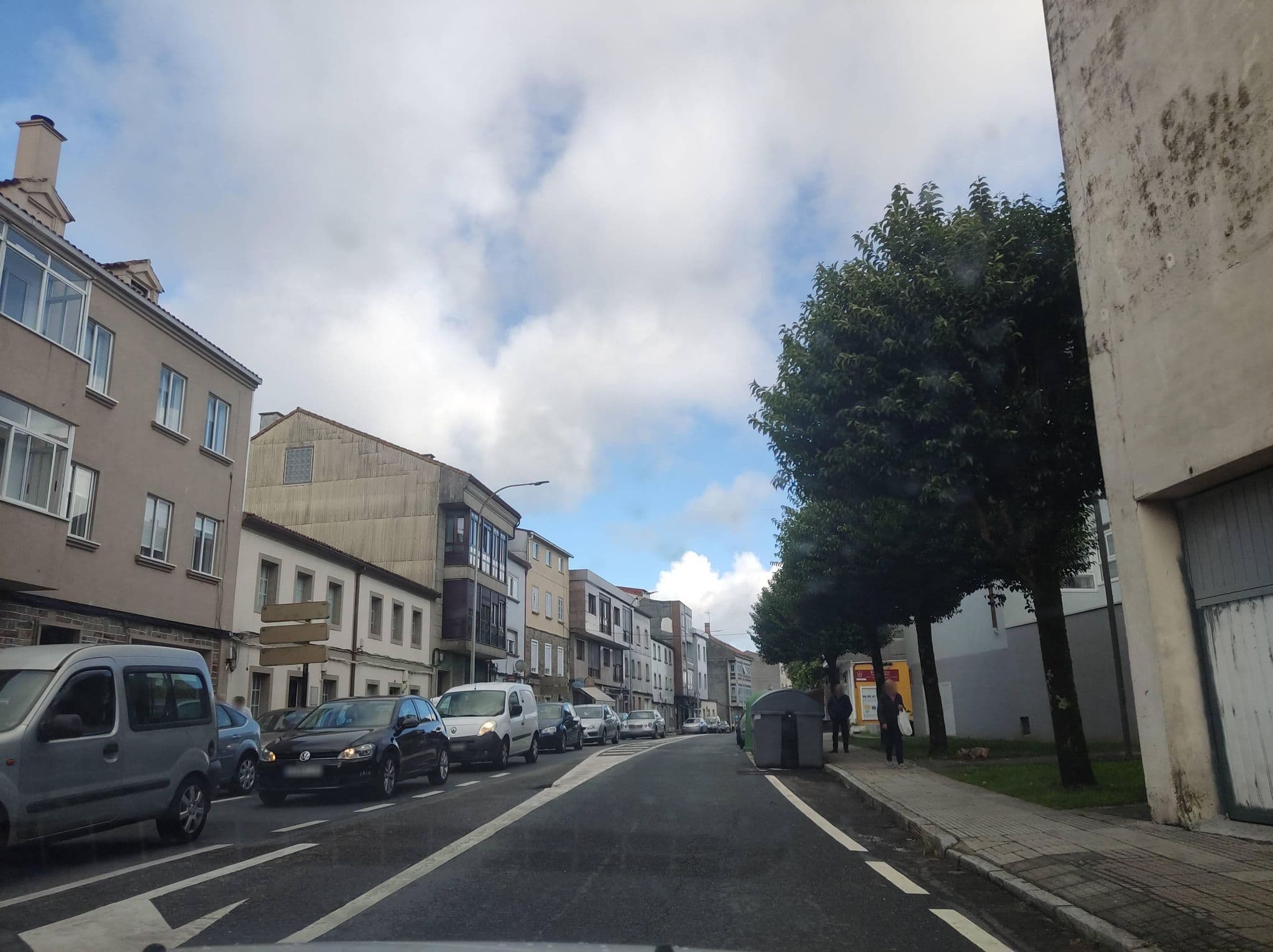 Street view near Pensión Residencia Tambre, Santiago de Compostela — © mCalle (CC BY-SA · Mapillary)
