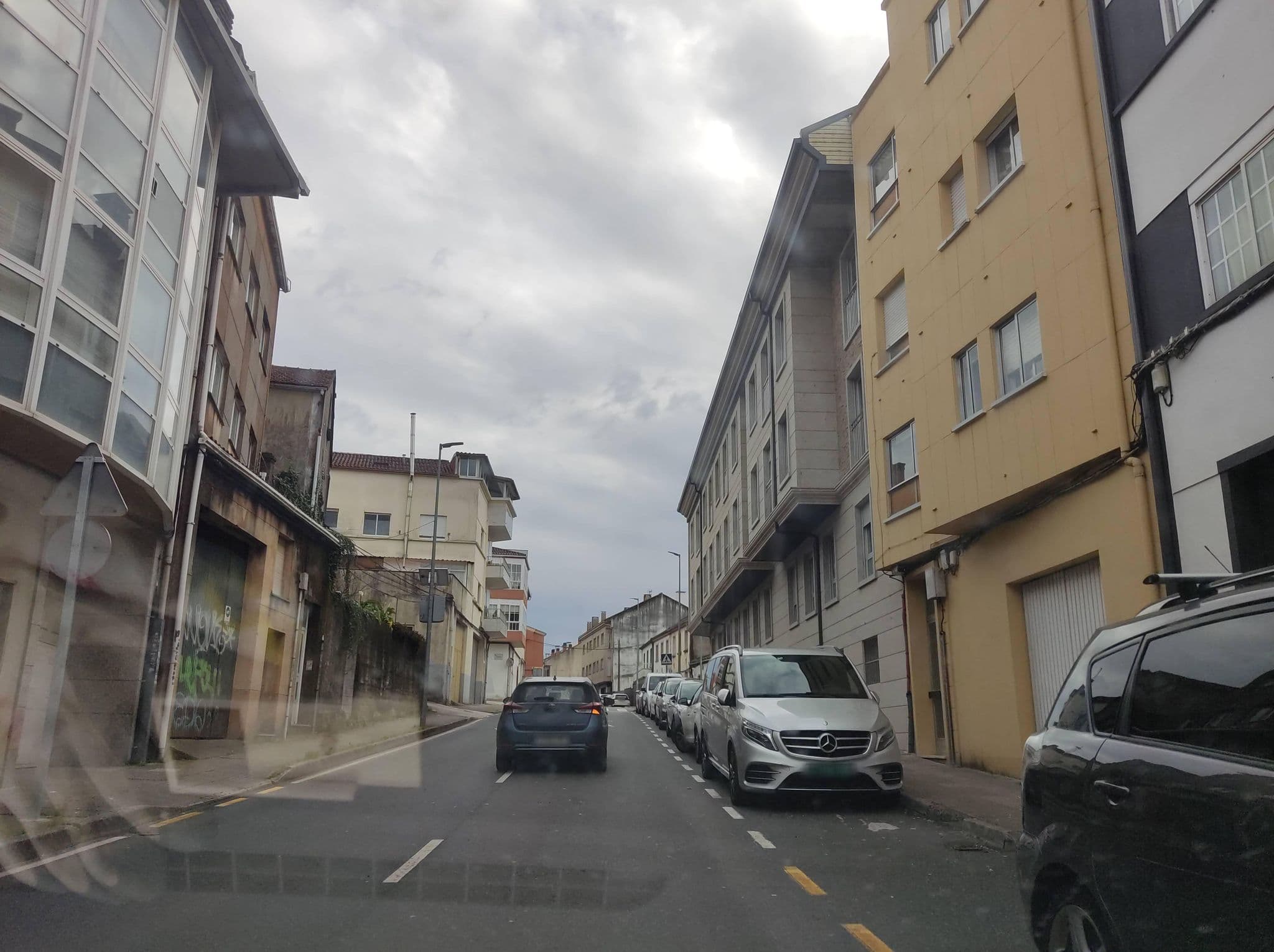 Street view near Pension Estrada, Santiago de Compostela — © mCalle (CC BY-SA · Mapillary)