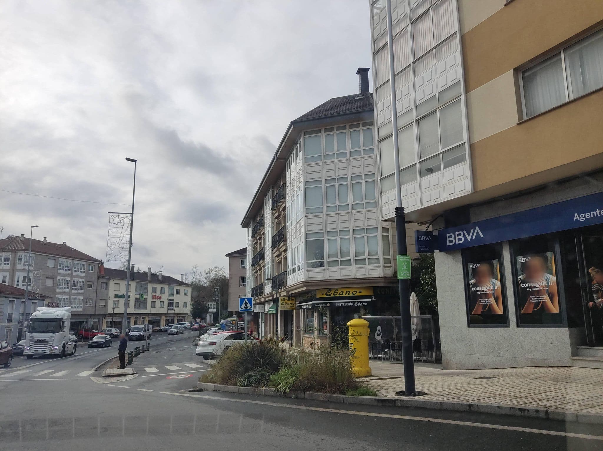 Street view near Hostal Miras, Oroso — © mCalle (CC BY-SA · Mapillary)