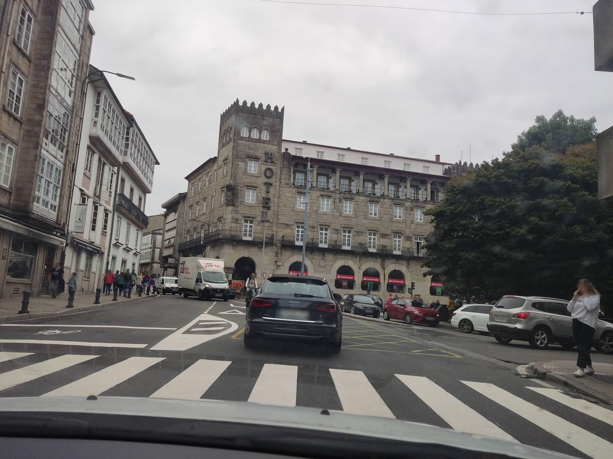 Street view near Pension A Nosa Casa, Santiago de Compostela — © mCalle (CC BY-SA · Mapillary)