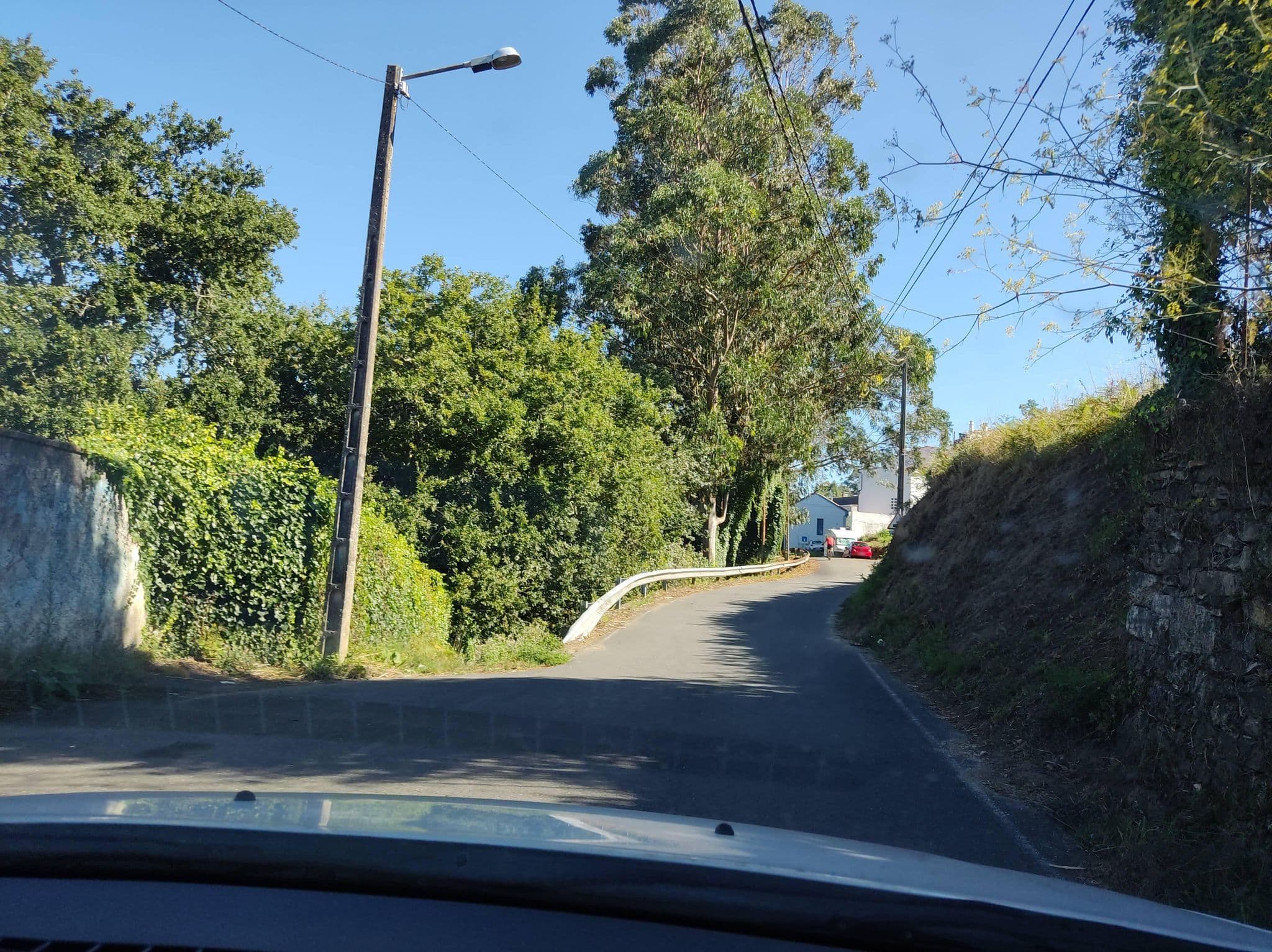 Street view near Finca San Lorenzo, Santiago de Compostela — © mCalle (CC BY-SA · Mapillary)