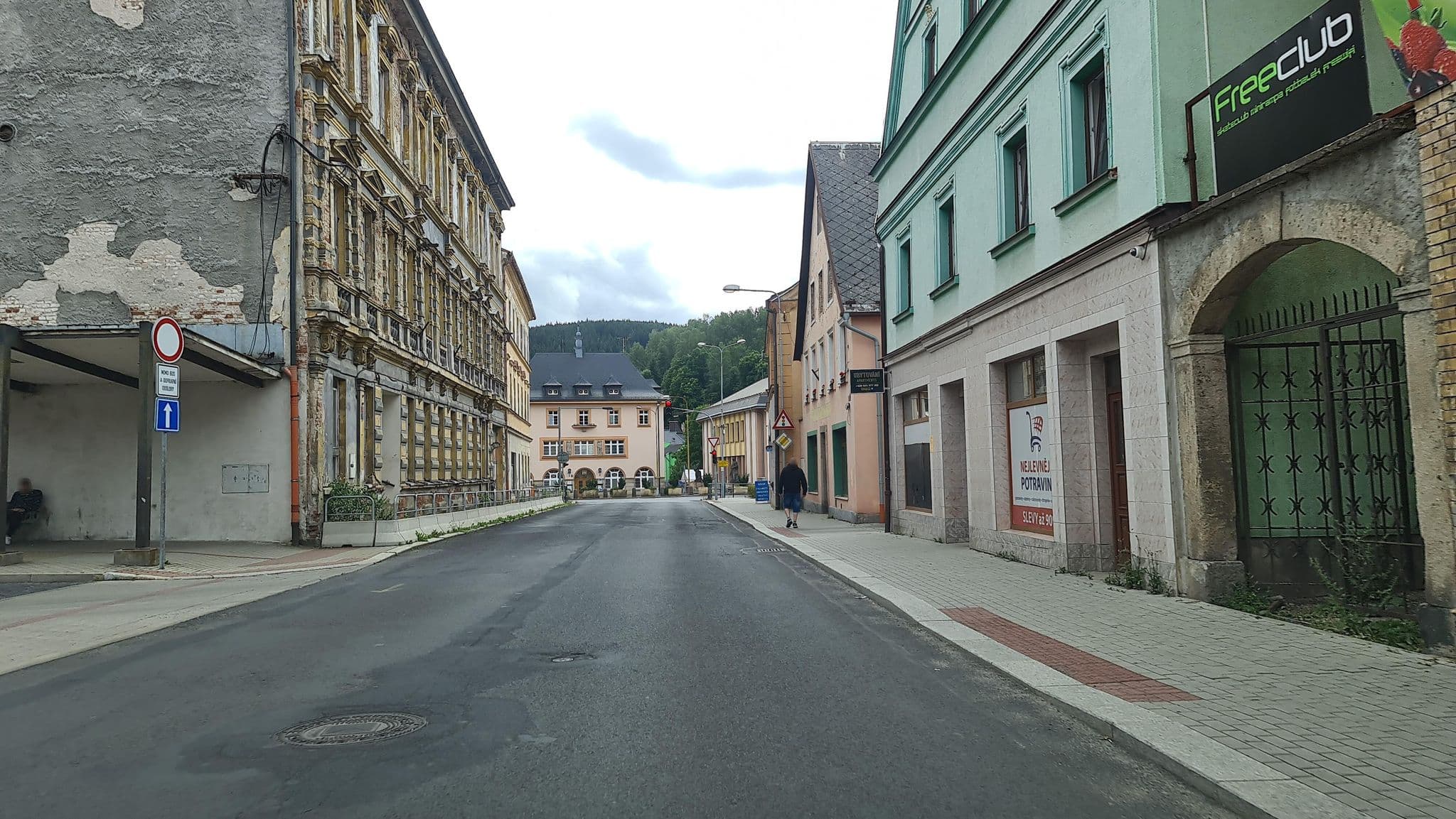 Street view near V Horách, Kraslice — © canislupus (CC BY-SA · Mapillary)