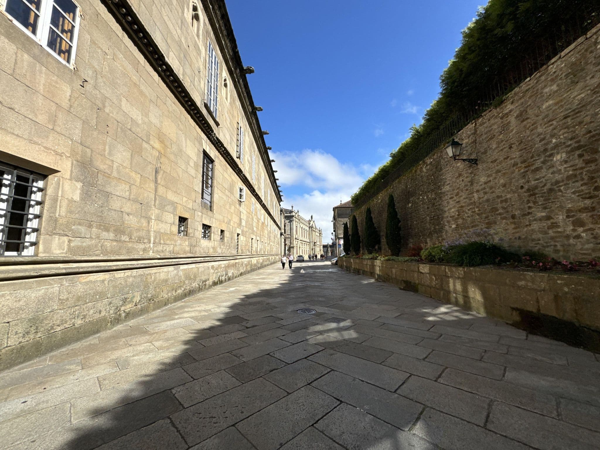 Street view near As. Artes, Santiago de Compostela — © filipb (CC BY-SA · Mapillary)
