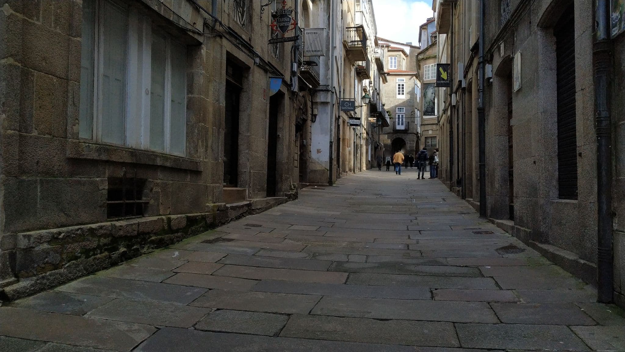 Street view near Hotel Avenida, Santiago de Compostela — © sanjorgepinho (CC BY-SA · Mapillary)