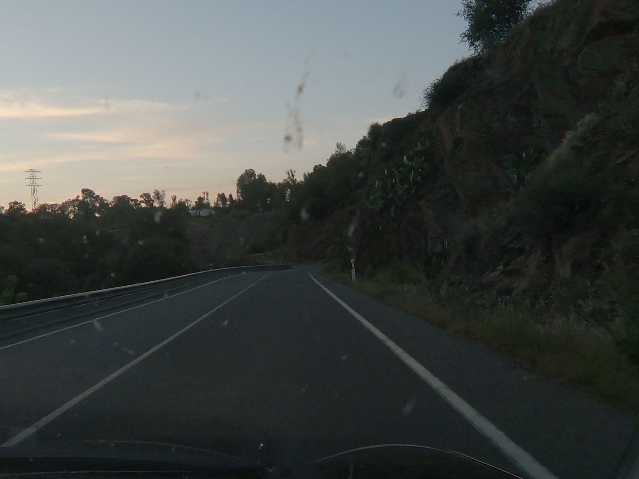 Street view near Hospedería Conventual de Alcántara (Antiguo Convento de San Bartolomé), Alcántara — © sanjorgepinho (CC BY-SA · Mapillary)