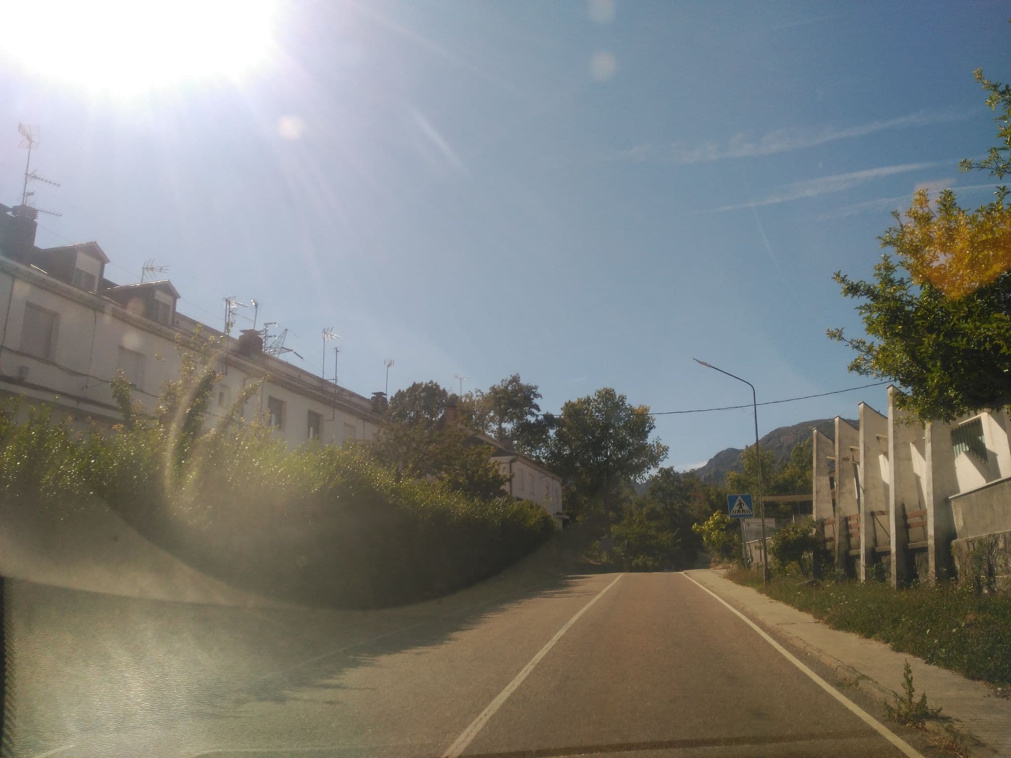 Street view near Don Pepe, Galende — © sanchi (CC BY-SA · Mapillary)