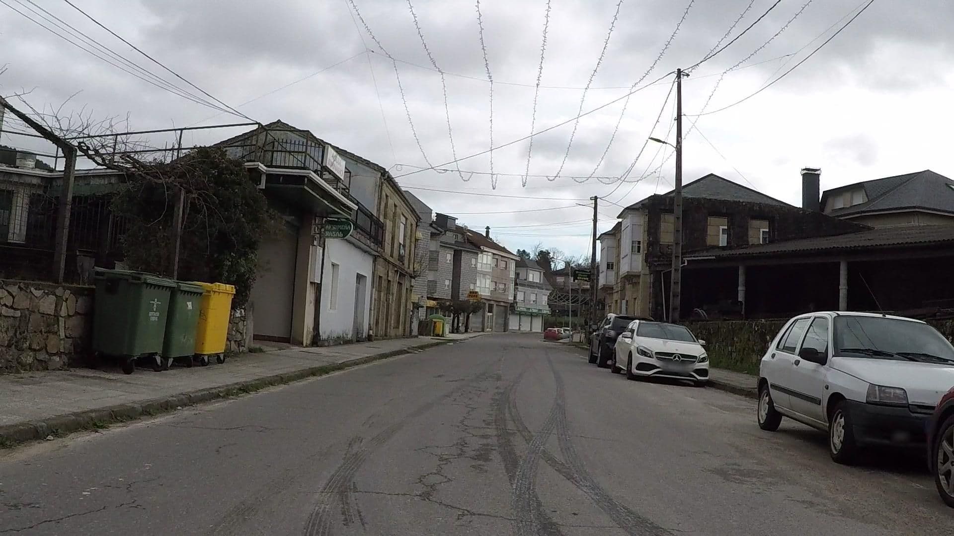 Street view near Casa da Feiravella, Entrimo — © geouma (CC BY-SA · Mapillary)