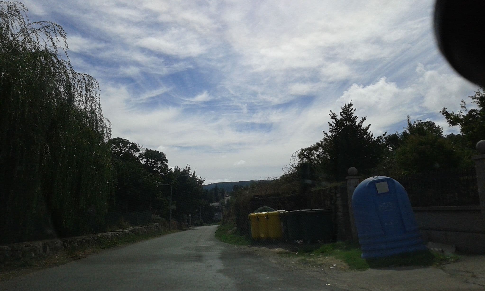Street view near Hostal Restaurante O Pendon Manzaneda, Manzaneda — © lolailo (CC BY-SA · Mapillary)
