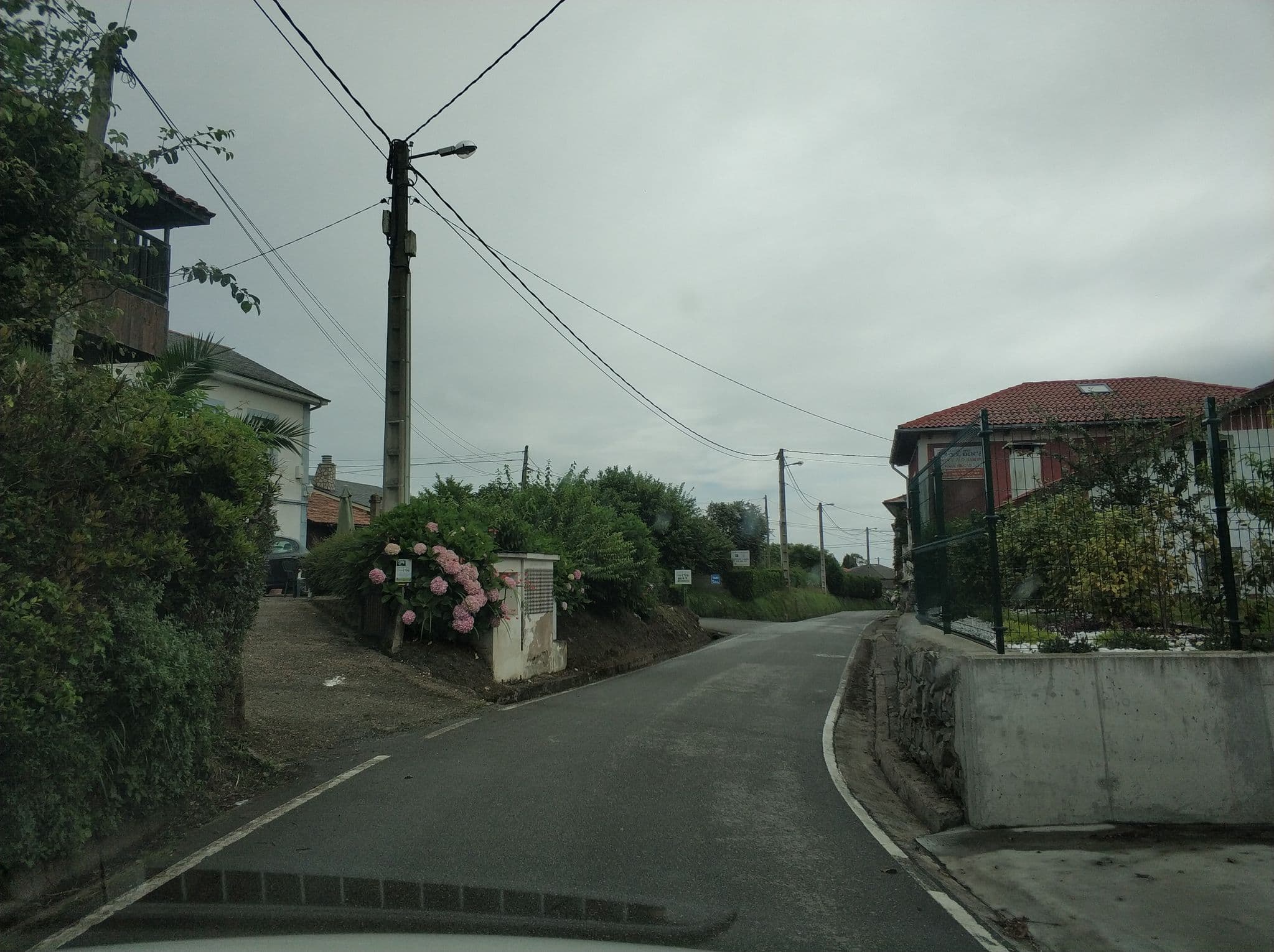 Street view near Apartamentos Casa Ina, Salas — © sanchi (CC BY-SA · Mapillary)