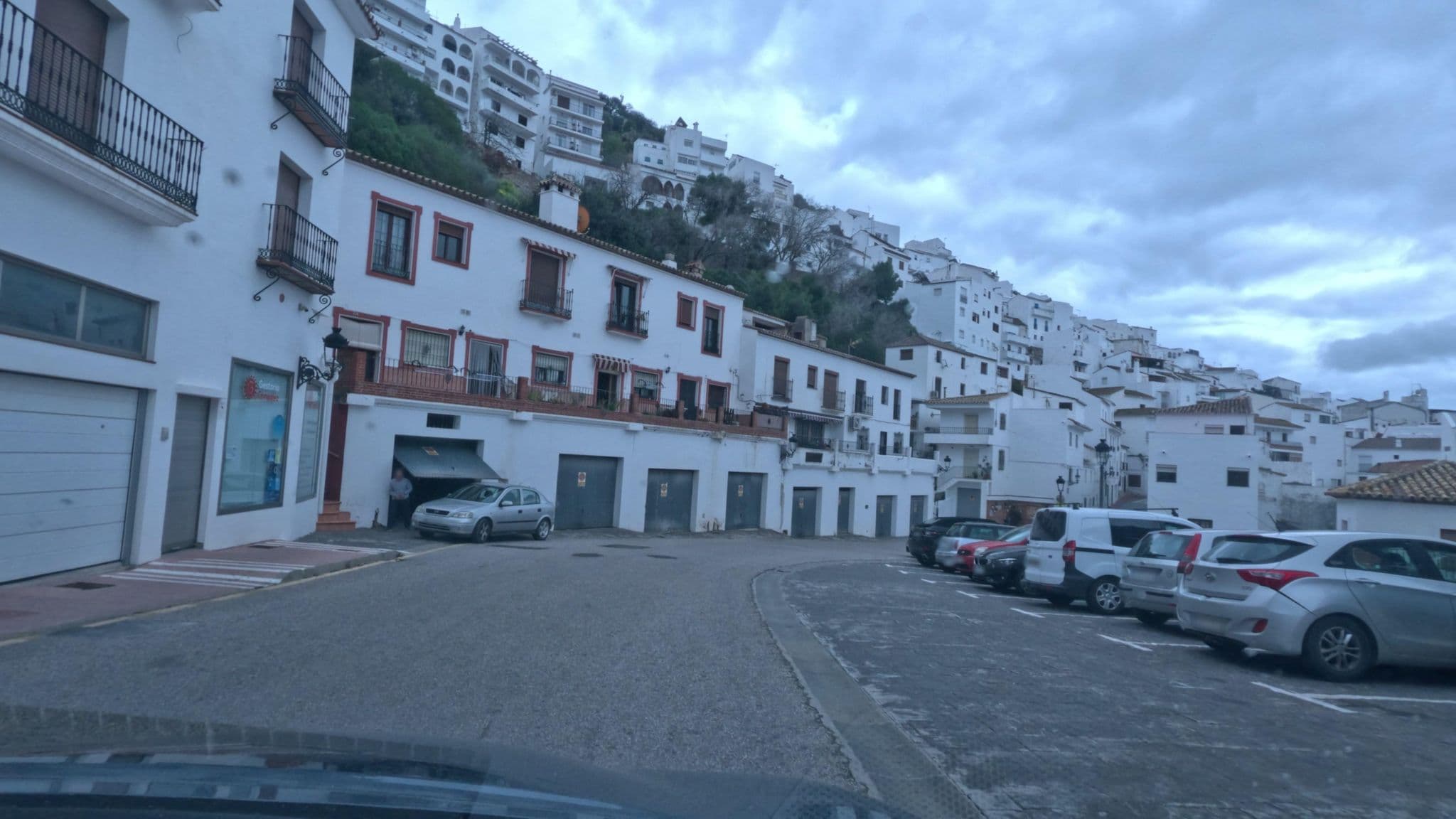 Street view near Apartamentos Laura, Casares — © filipc (CC BY-SA · Mapillary)